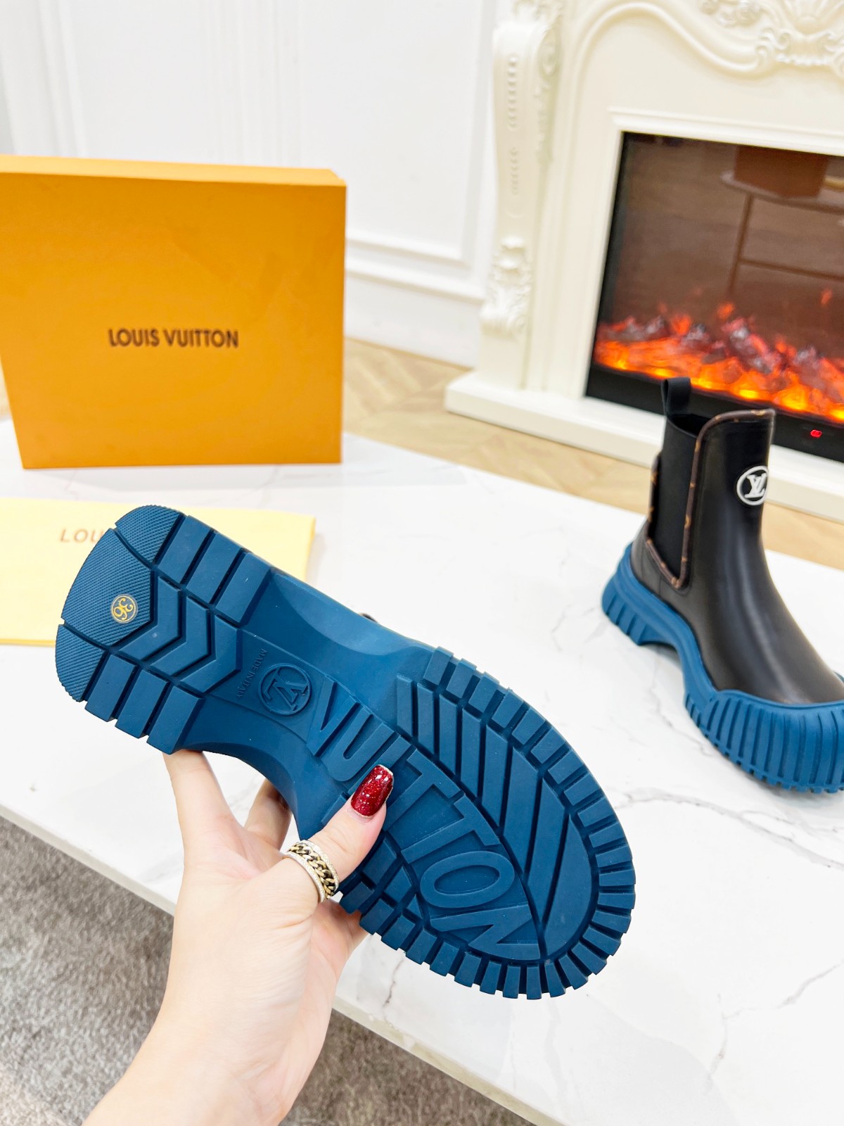 042 042#001-LV-shoes-01-2024SS