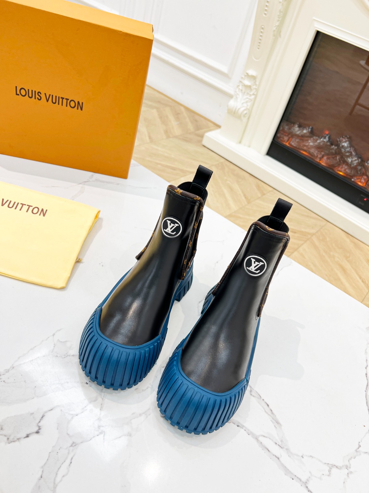 042 042#001-LV-shoes-01-2024SS