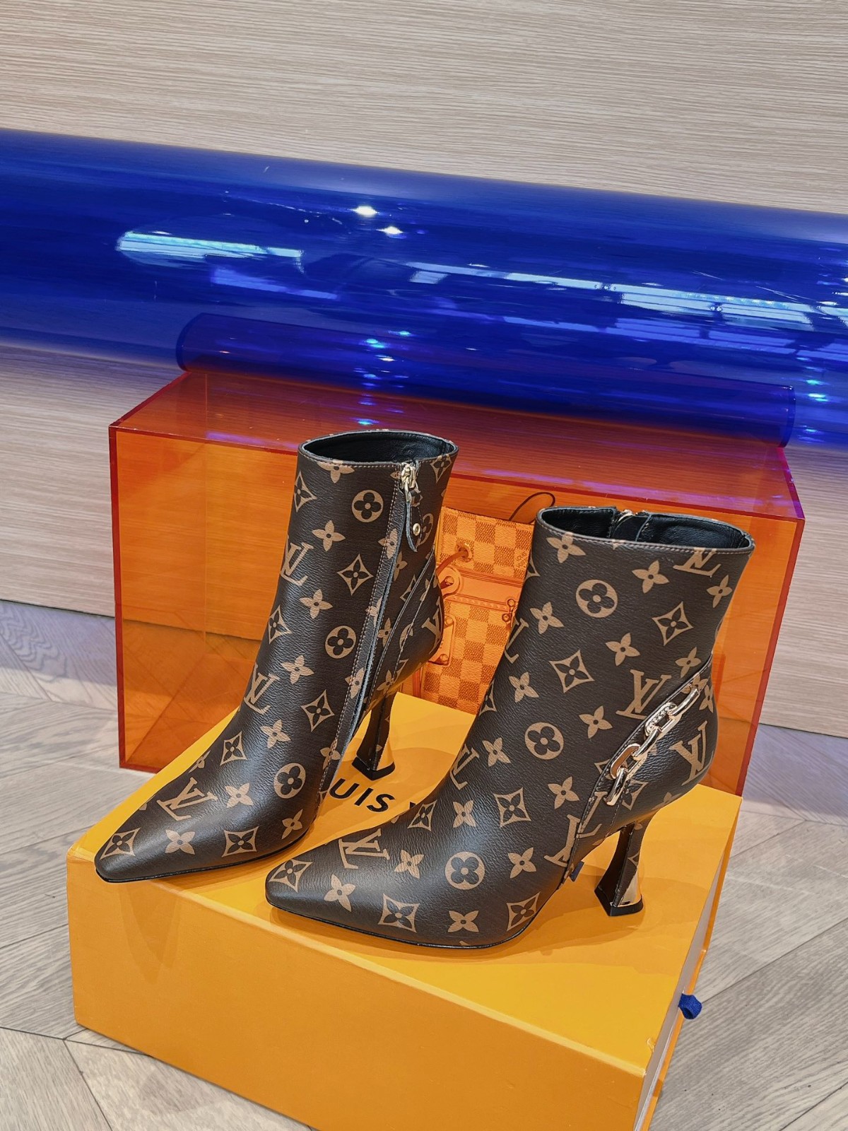 034 034#001-LV-shoes-01-2024SS