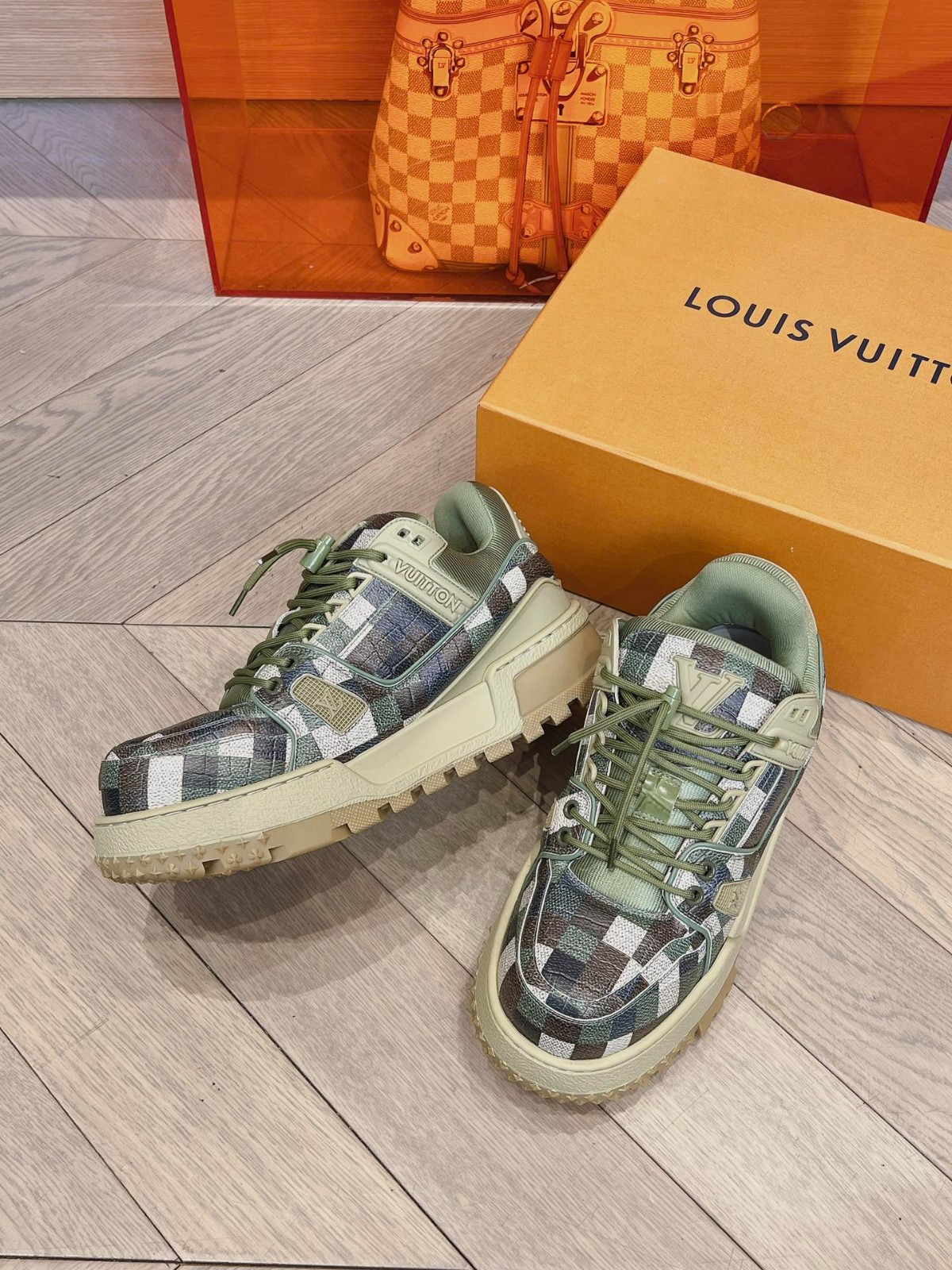 033 033#001-LV-shoes-01-2024SS