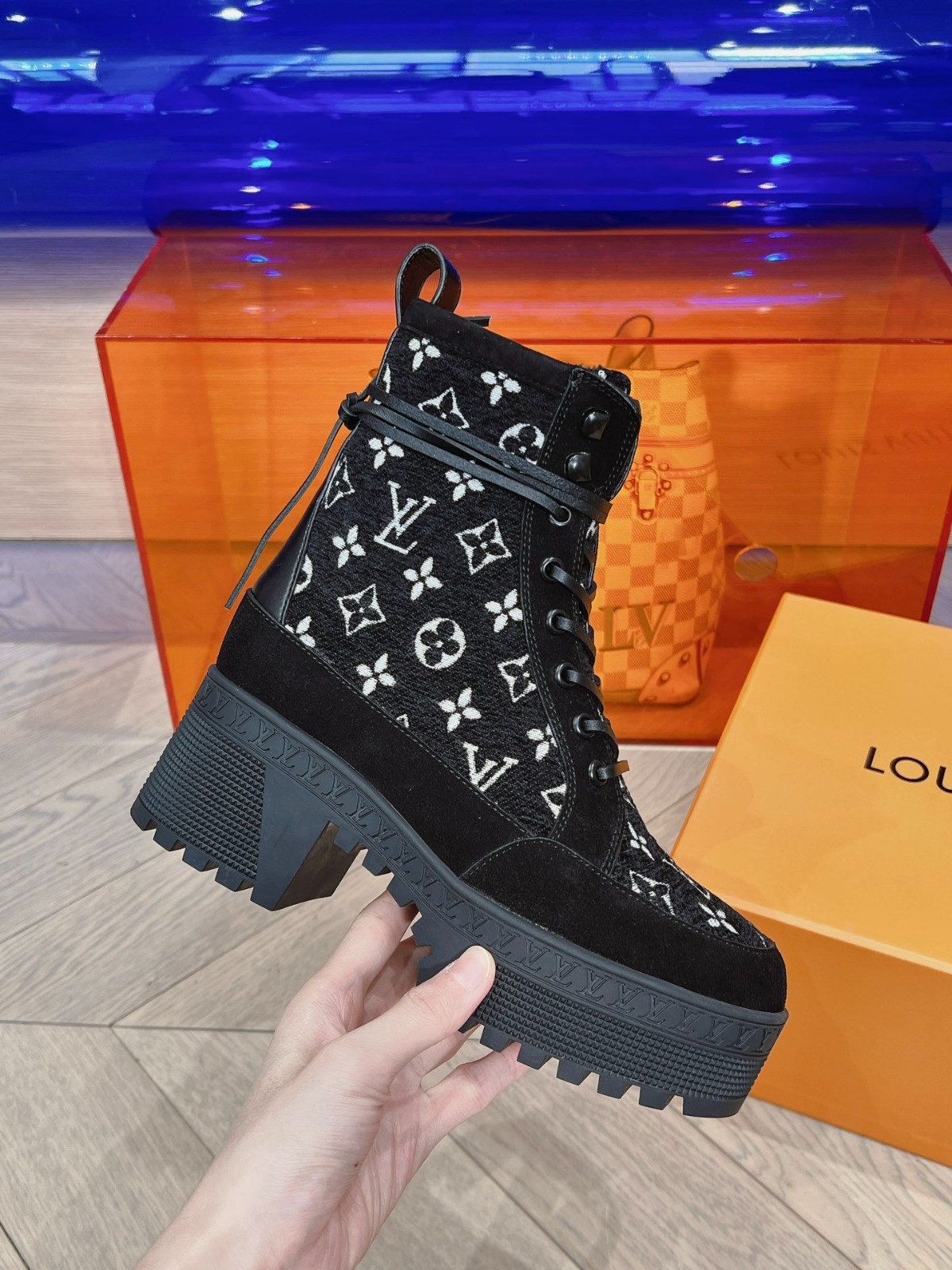 026 026#001-LV-shoes-01-2024SS
