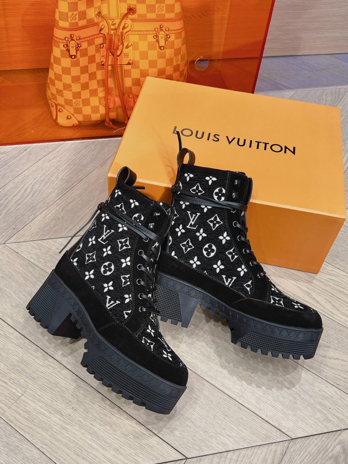 026 026#001-LV-shoes-01-2024SS