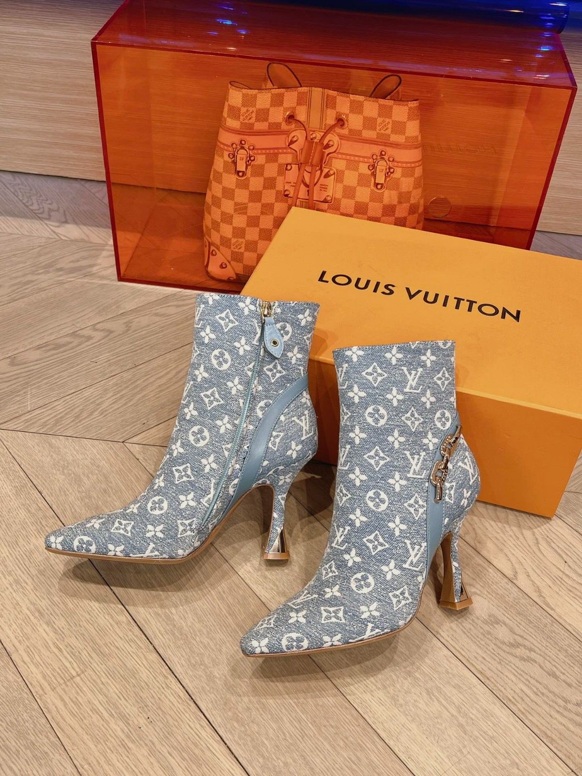024 024#001-LV-shoes-01-2024SS