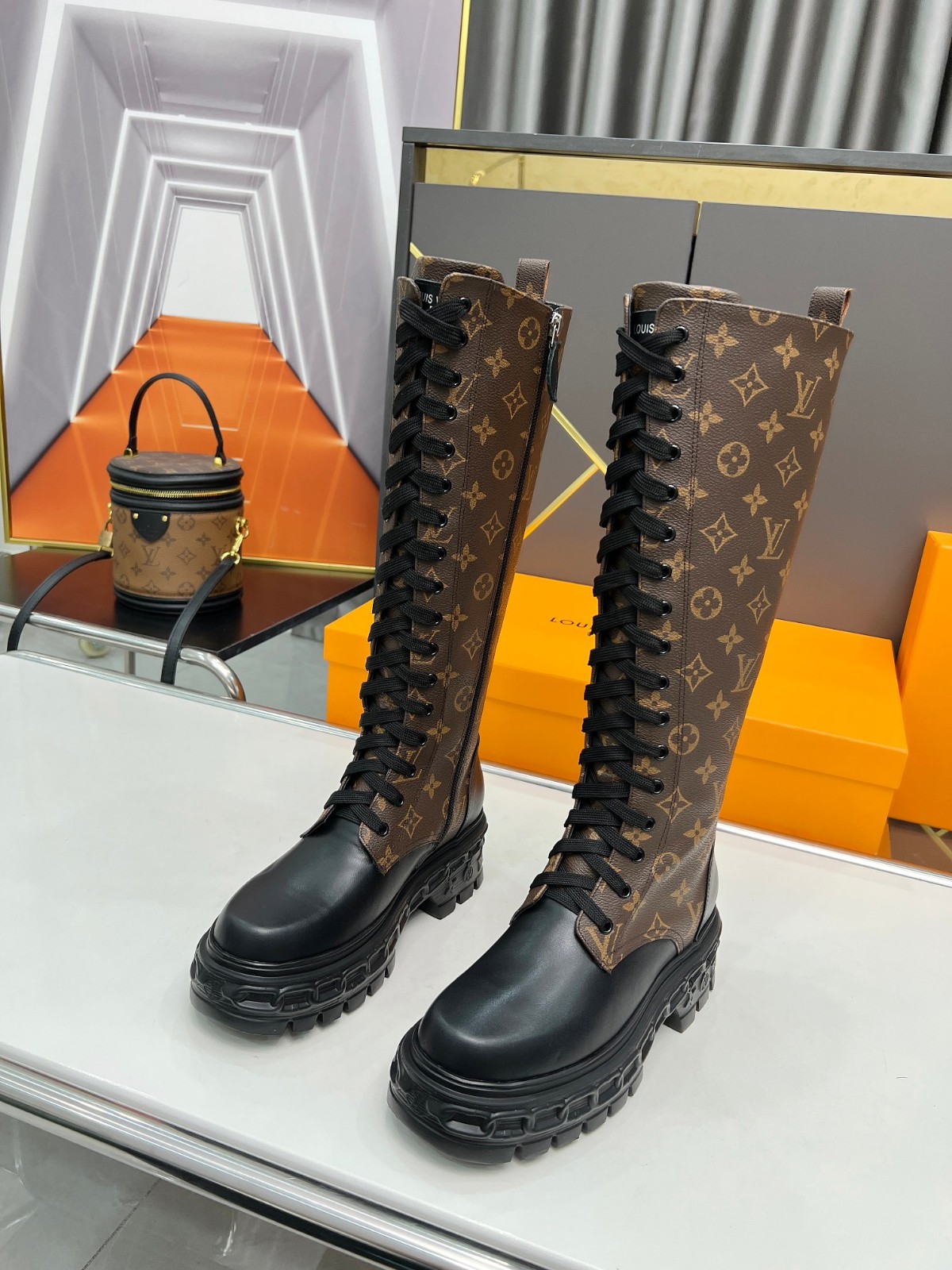 019 019#001-LV-shoes-01-2024SS