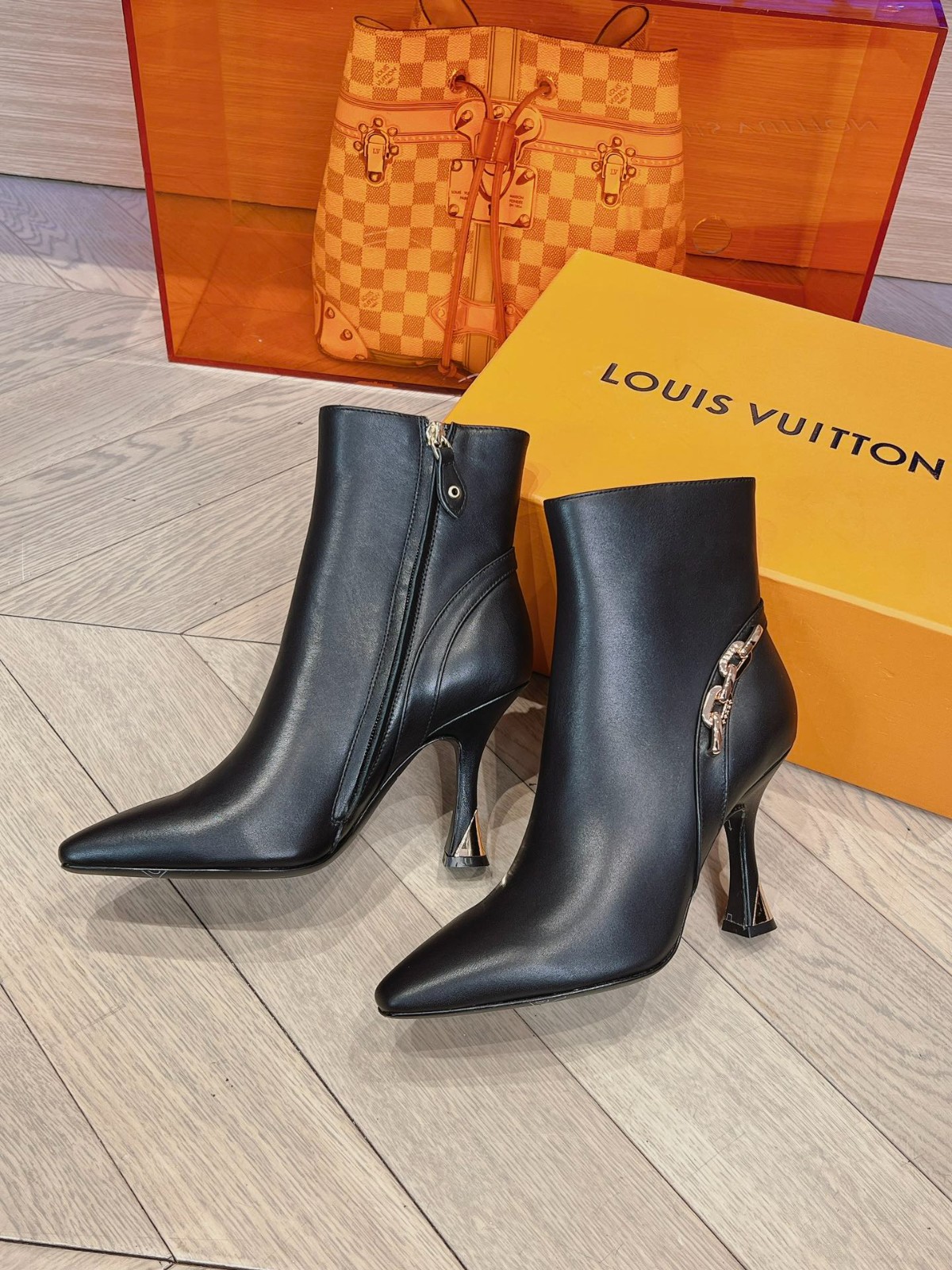 008 008#001-LV-shoes-01-2024SS