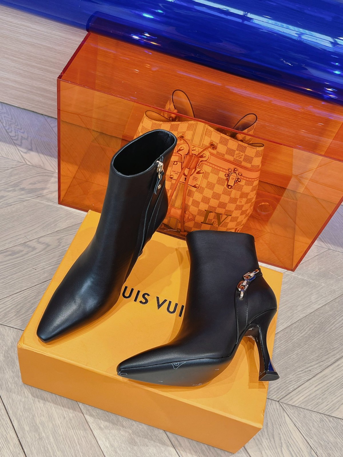 008 008#001-LV-shoes-01-2024SS