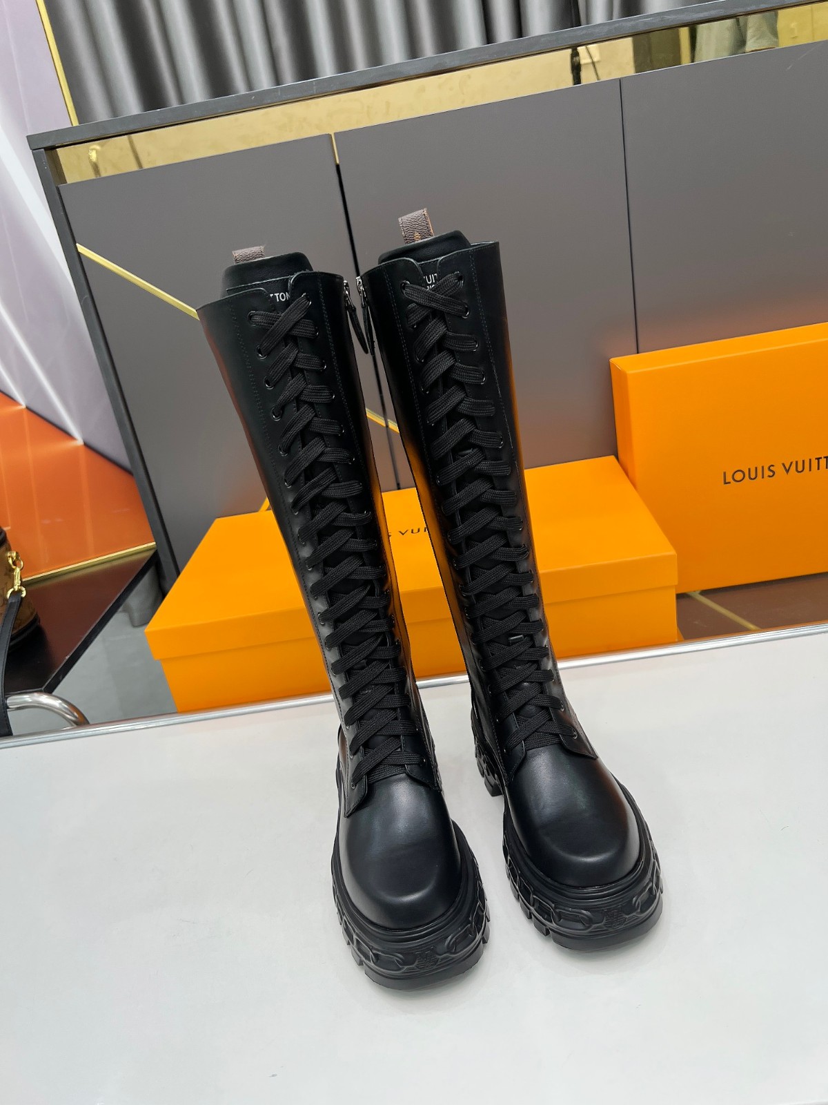 007 007#001-LV-shoes-01-2024SS