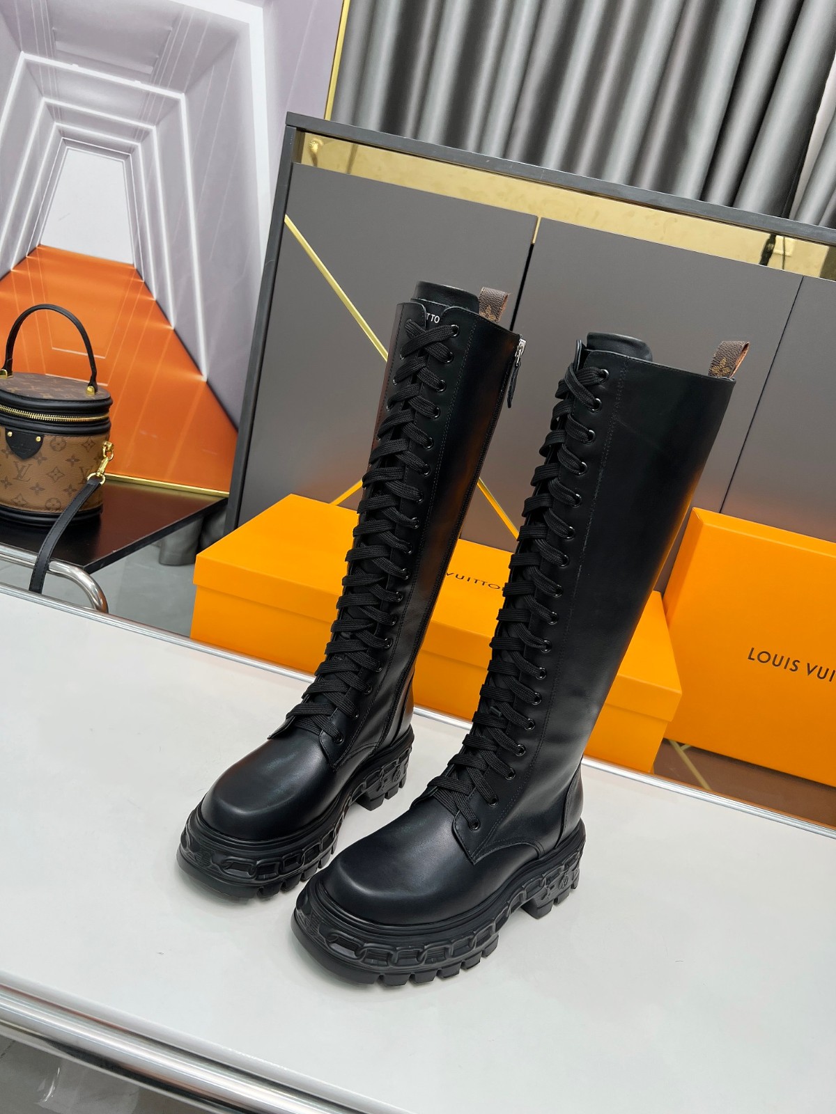 007 007#001-LV-shoes-01-2024SS
