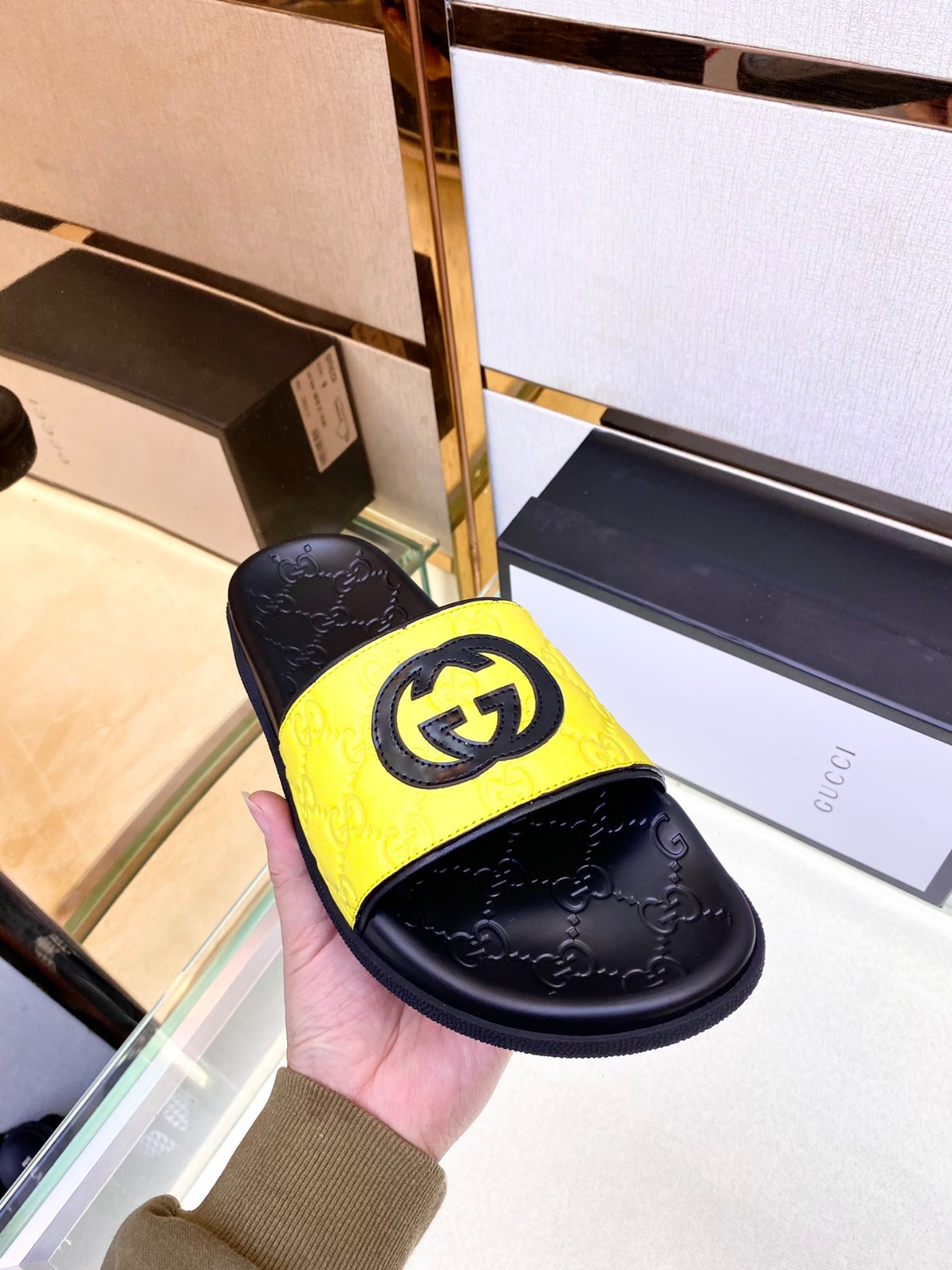 105 042#002-Gucci-shoes-04-Yupoo-2022SS