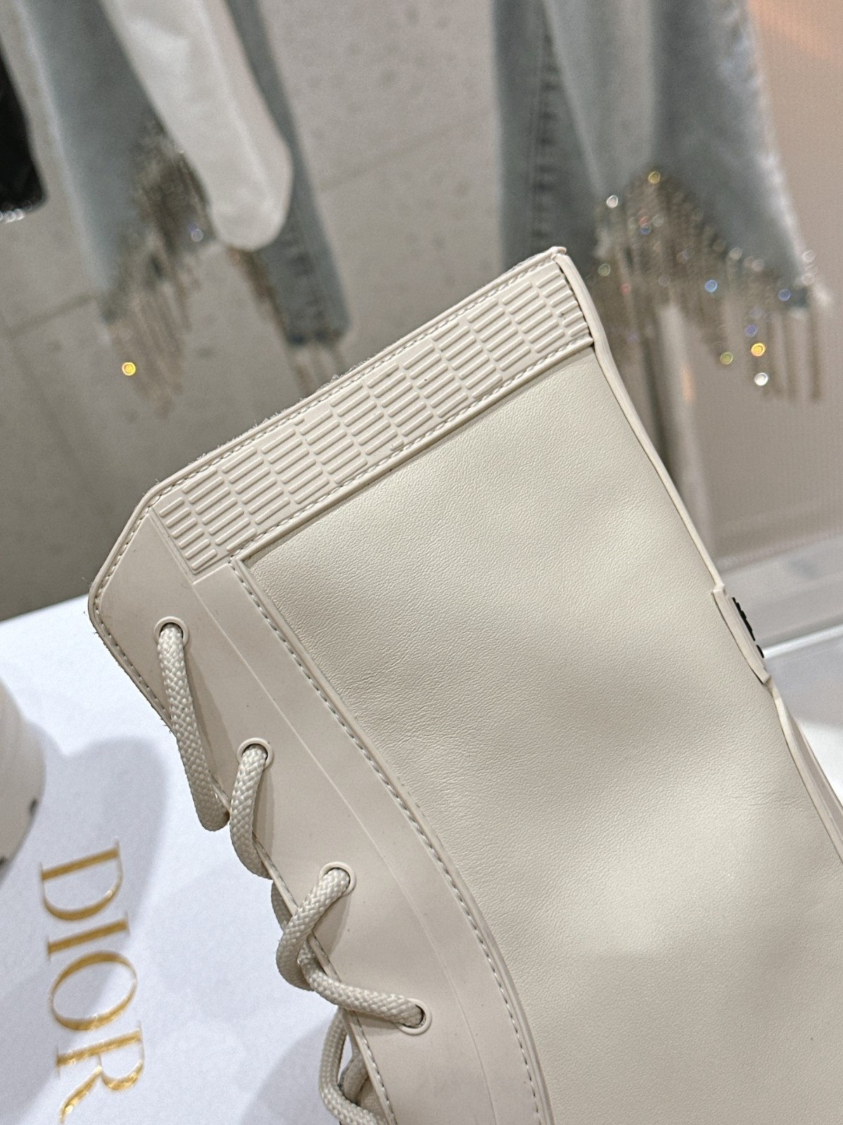 052 46123141 SIZE 35-41