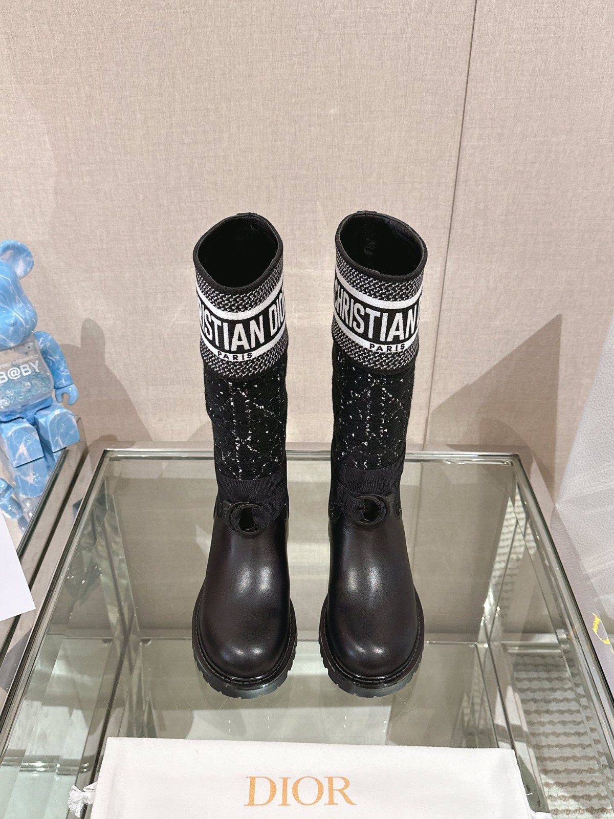 037 46123141 SIZE 35-41