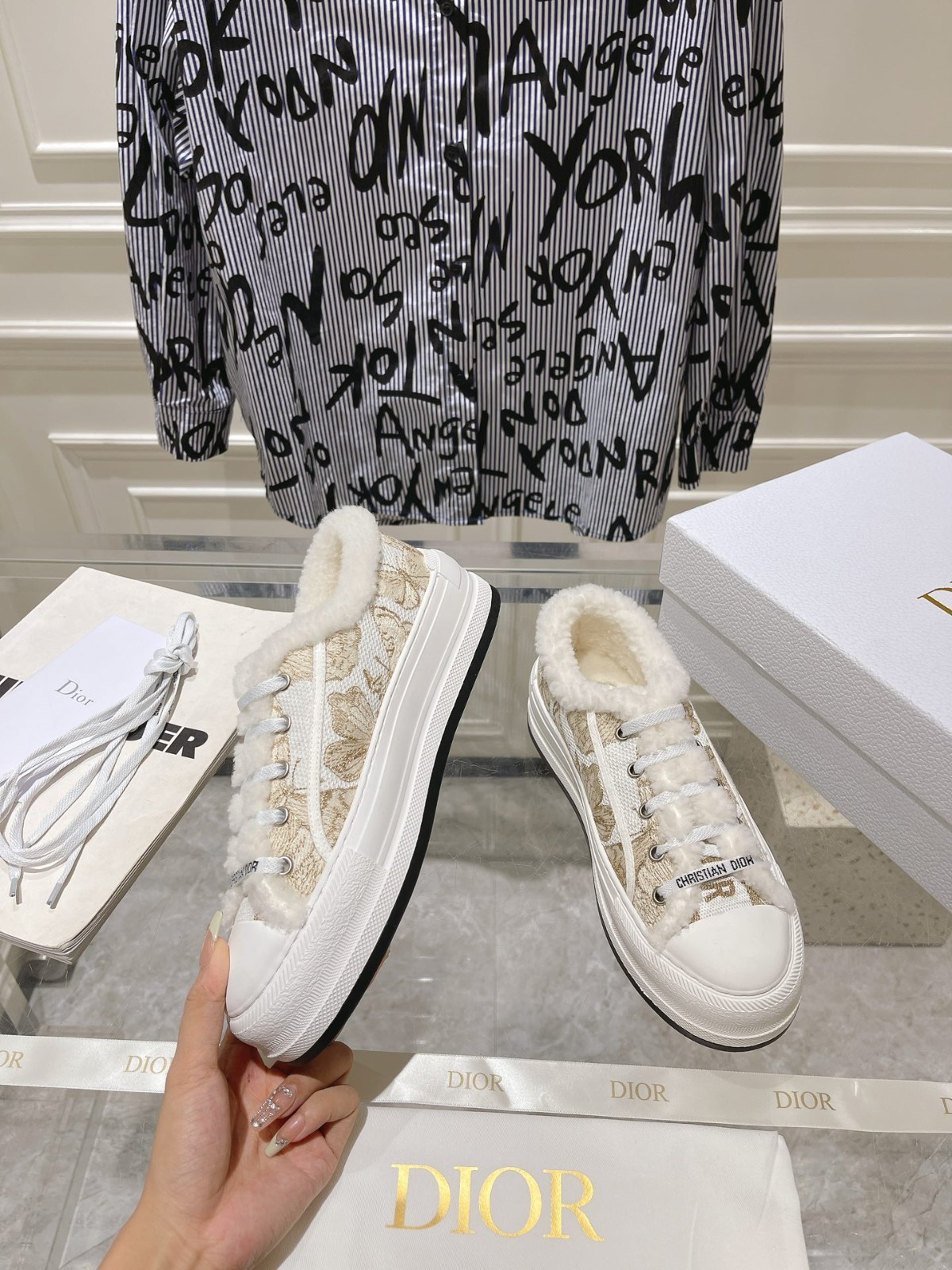 034 38123123 SIZE 35-40