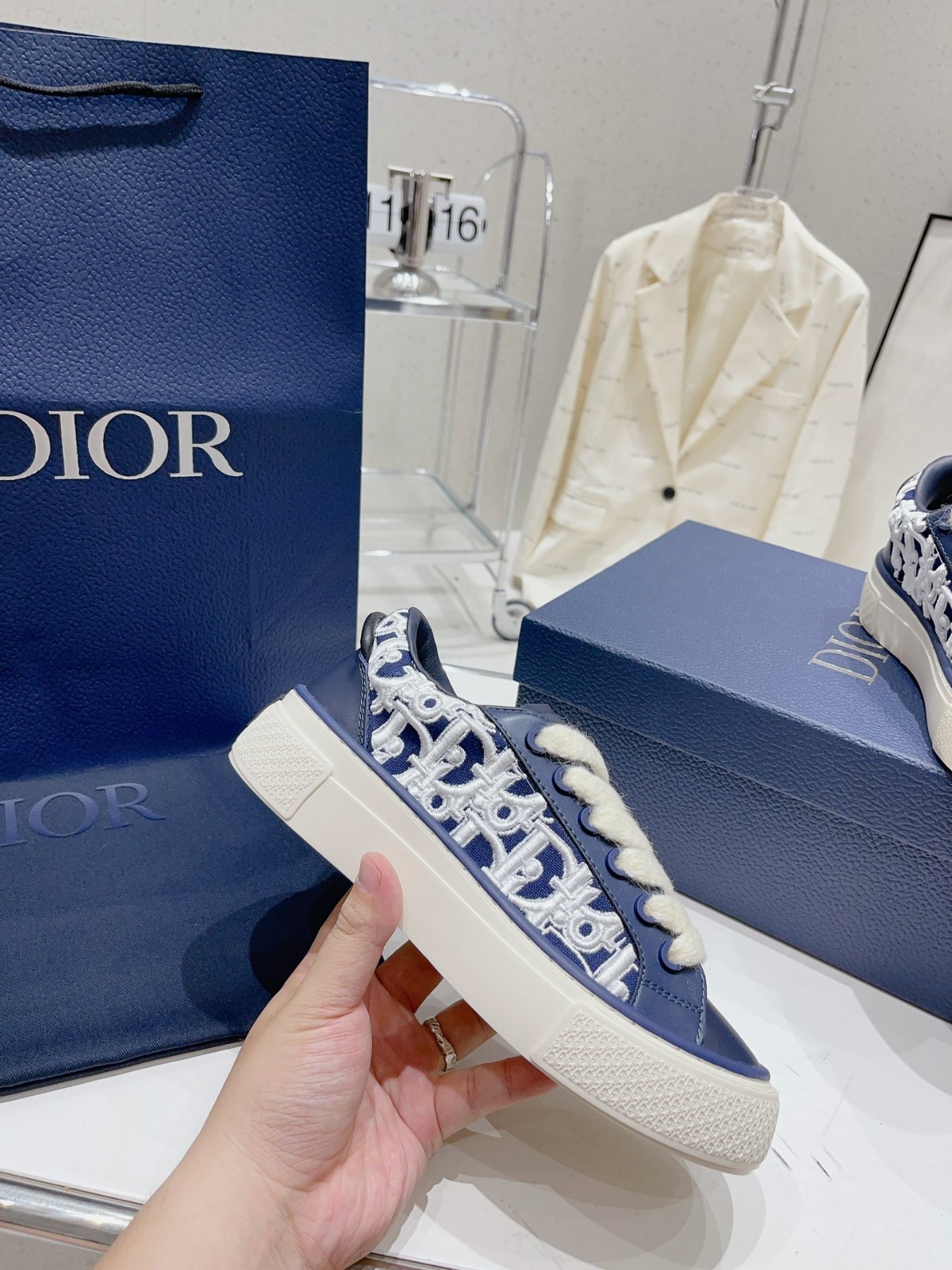 033 38123123 SIZE 38-45