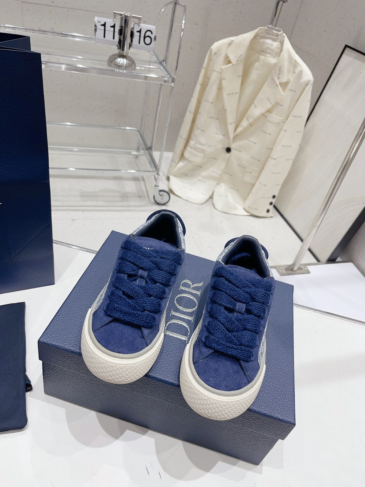 032 38123123 SIZE 38-45