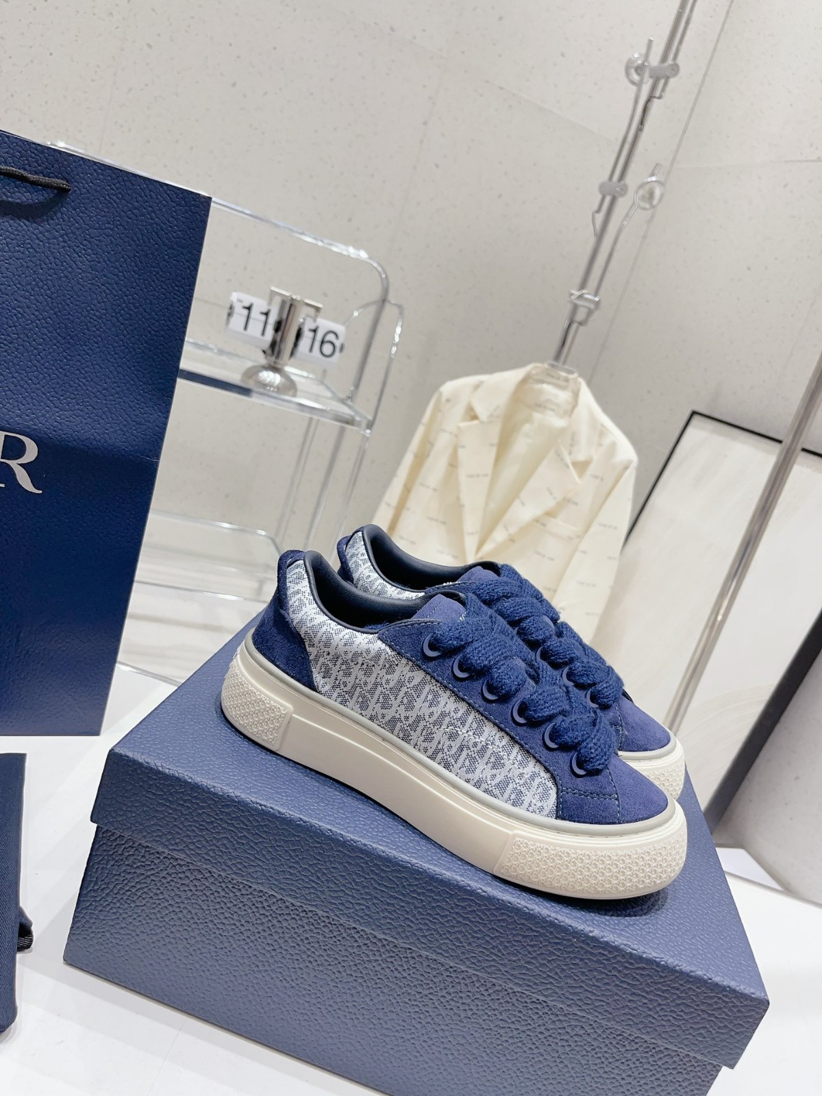 032 38123123 SIZE 38-45