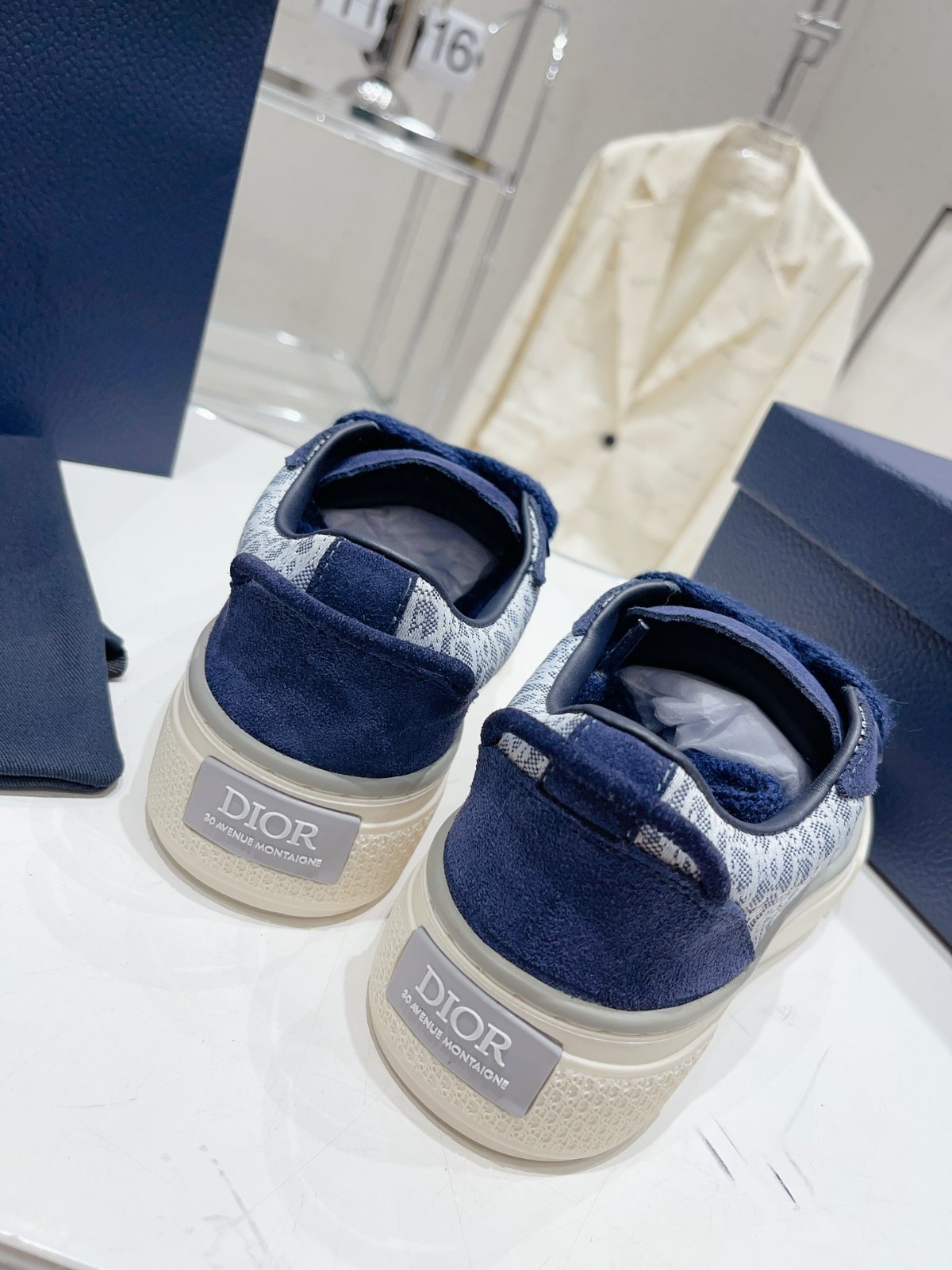 032 38123123 SIZE 38-45
