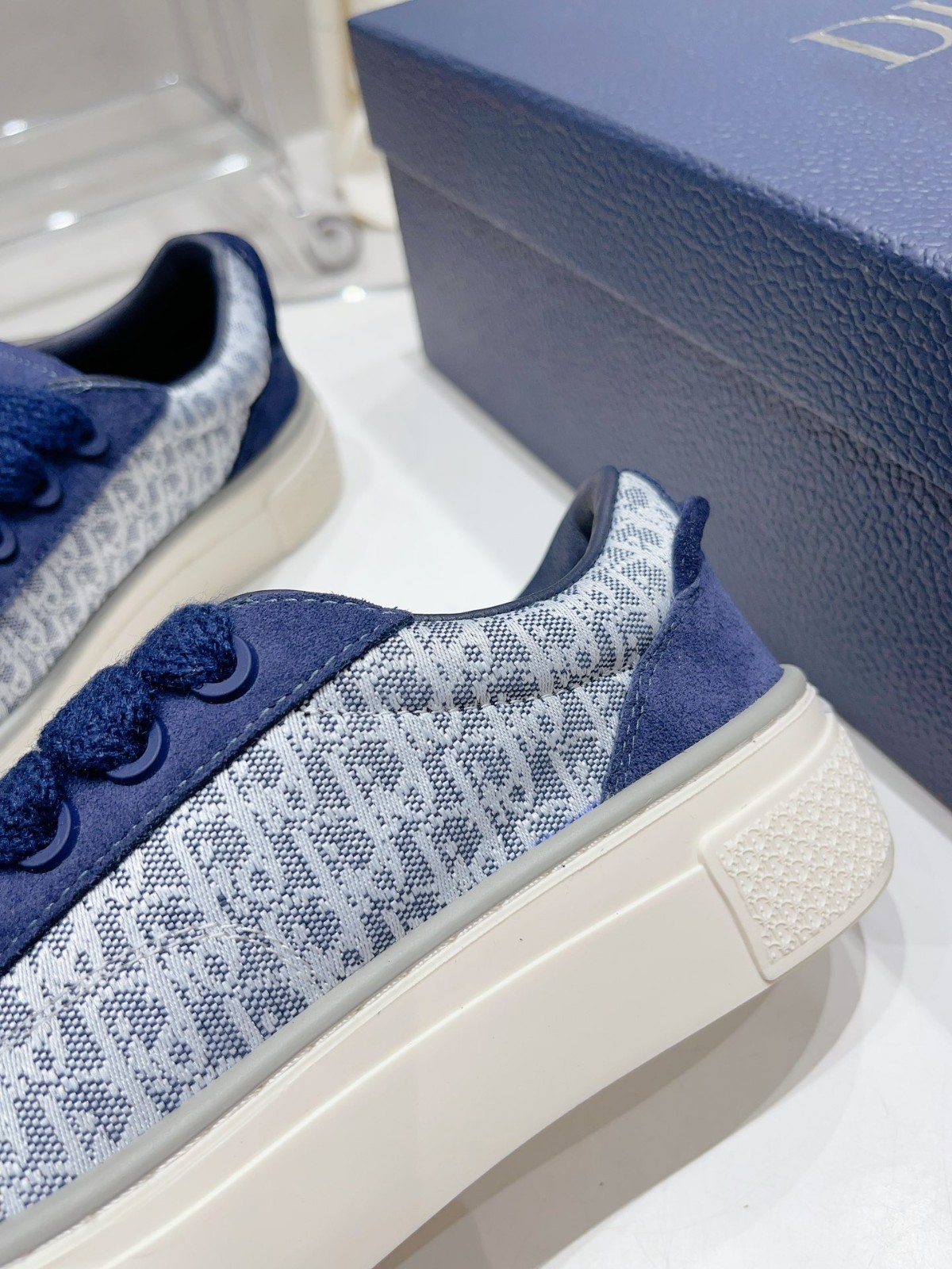 032 38123123 SIZE 38-45