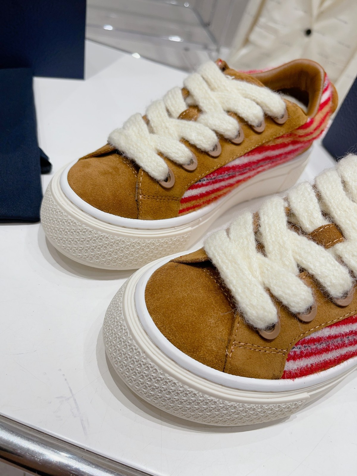 031 38123123 SIZE 38-45