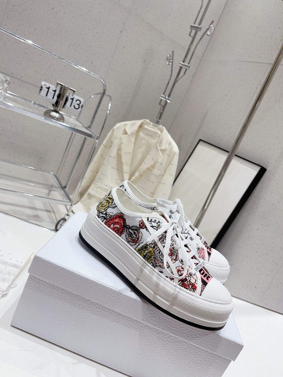 022 34123113 SIZE 35-40
