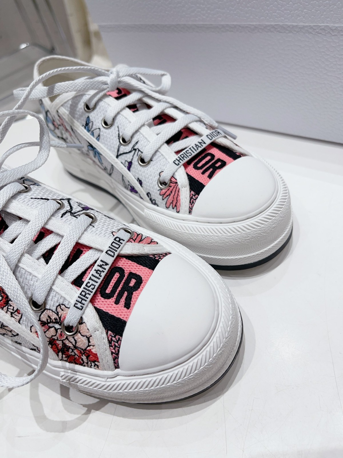 022 34123113 SIZE 35-40