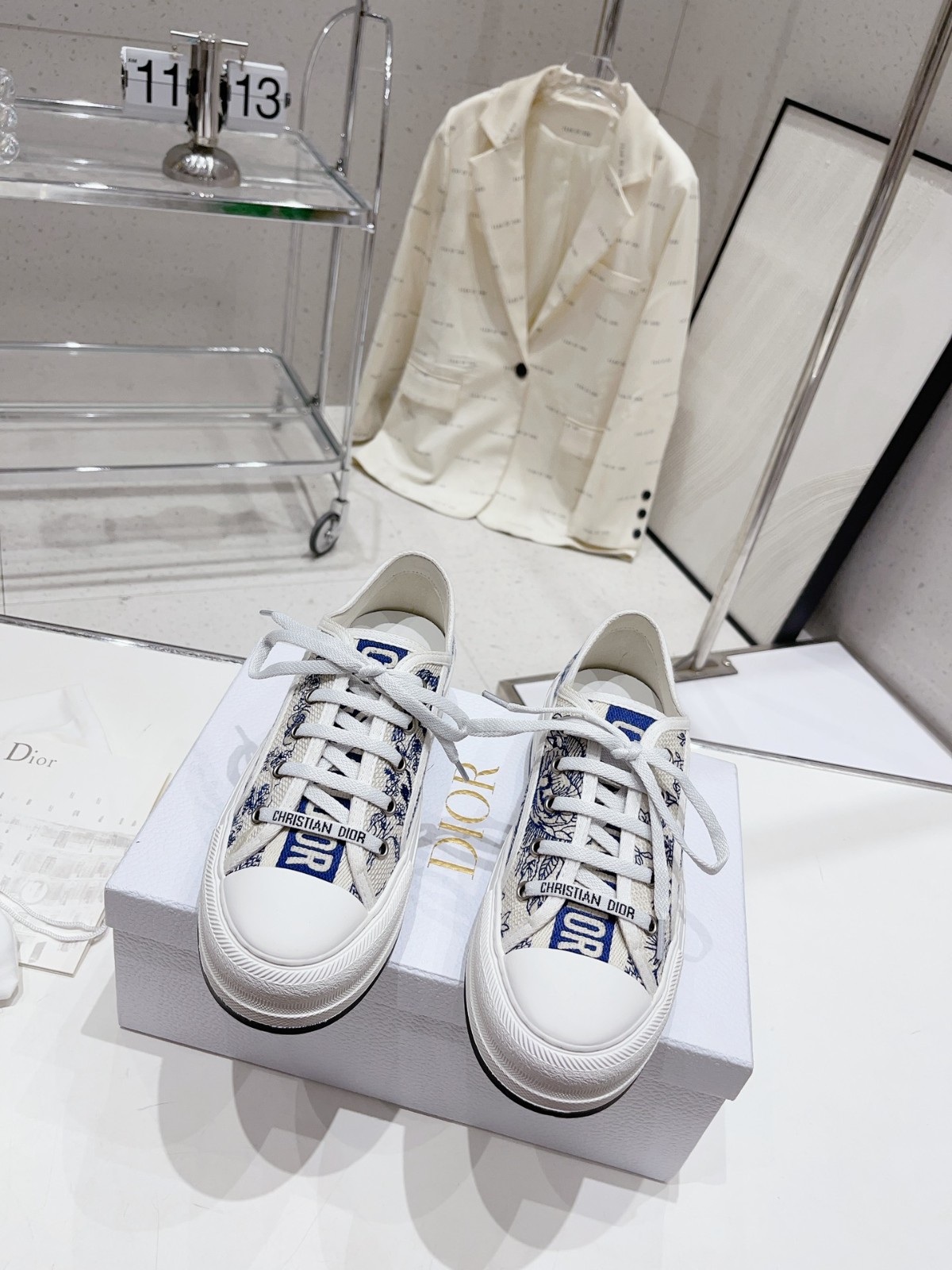 020 34123113 SIZE 35-40