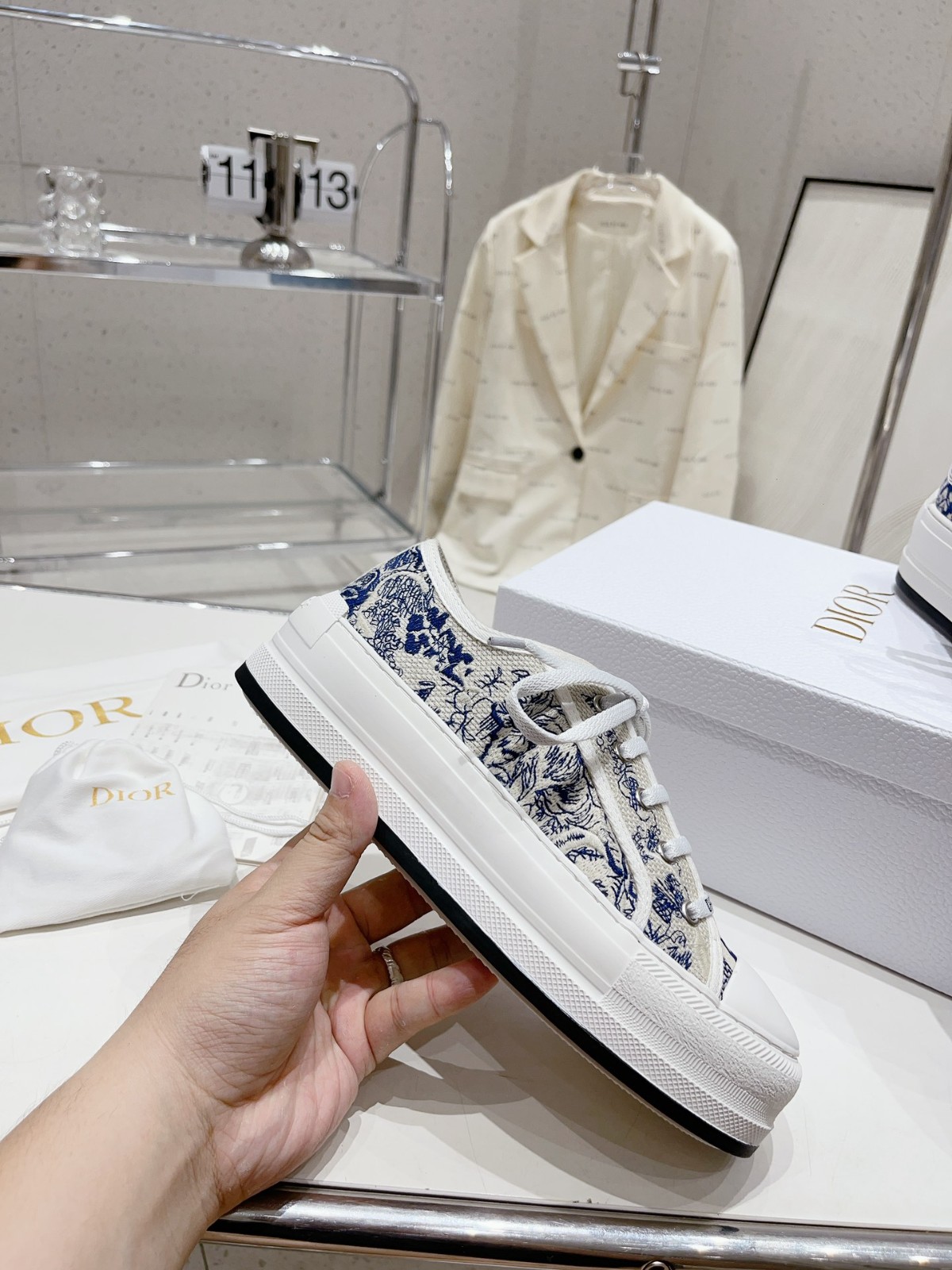 020 34123113 SIZE 35-40