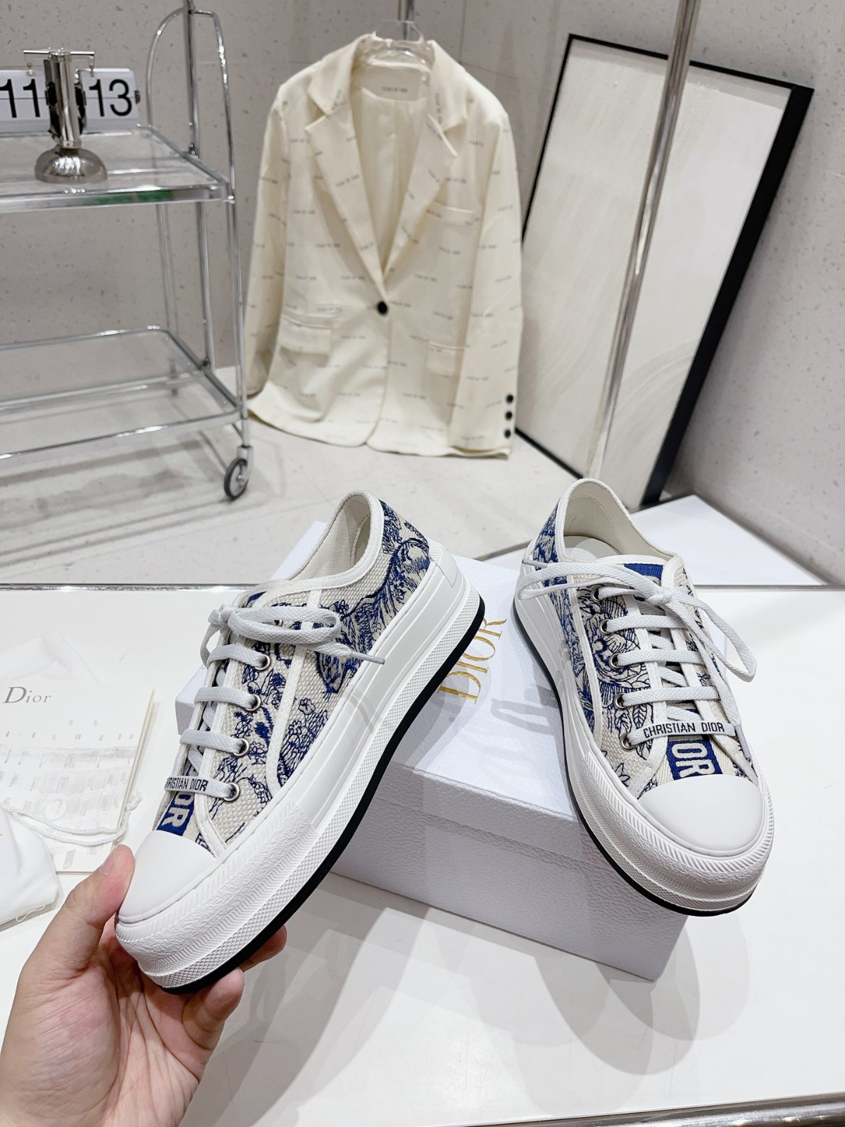 020 34123113 SIZE 35-40
