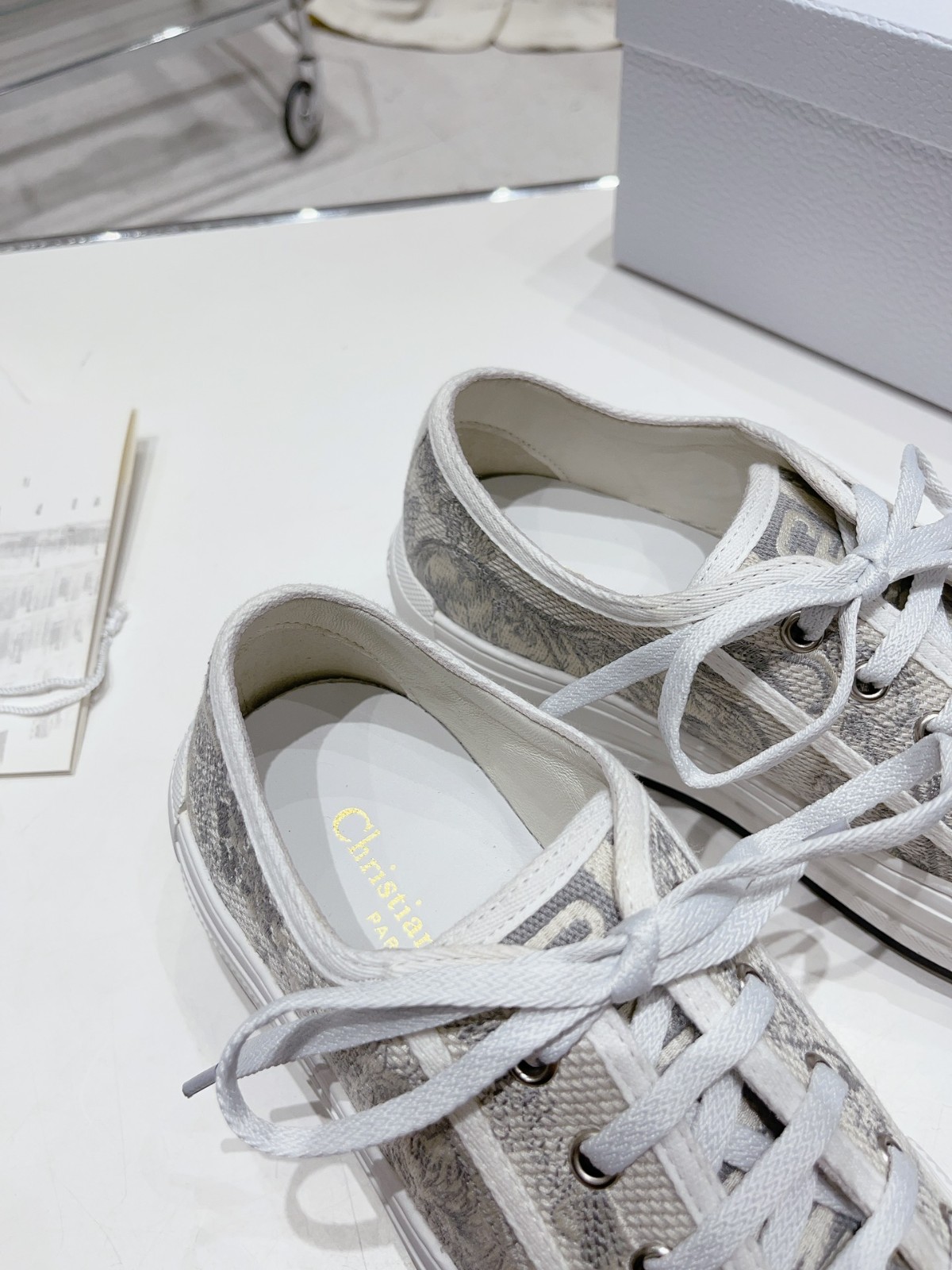 018 34123113 SIZE 35-40