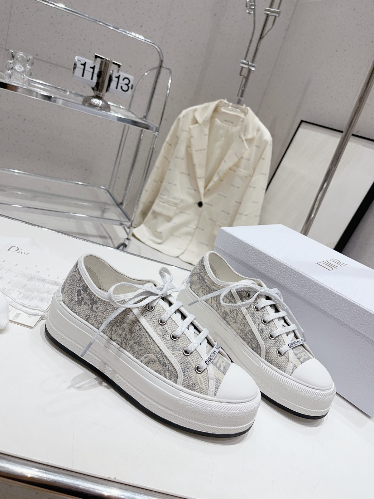 018 34123113 SIZE 35-40