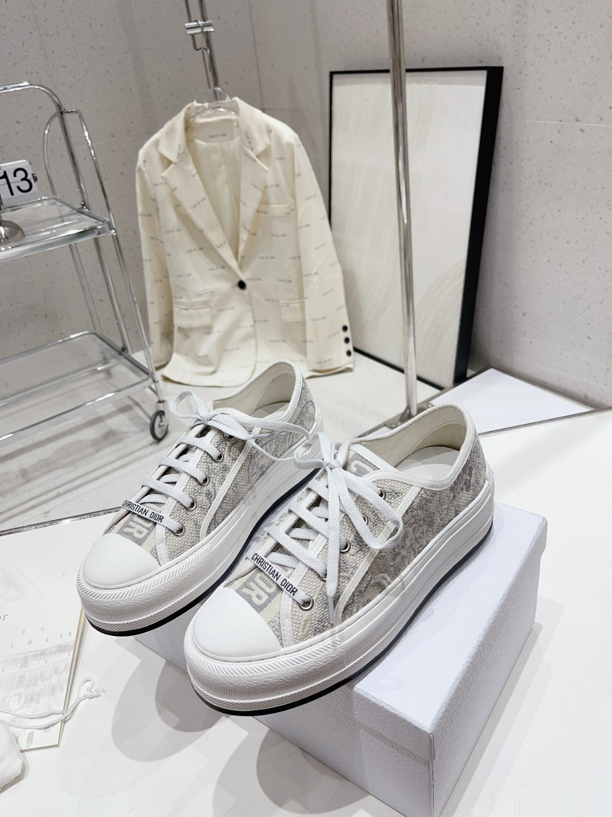 018 34123113 SIZE 35-40