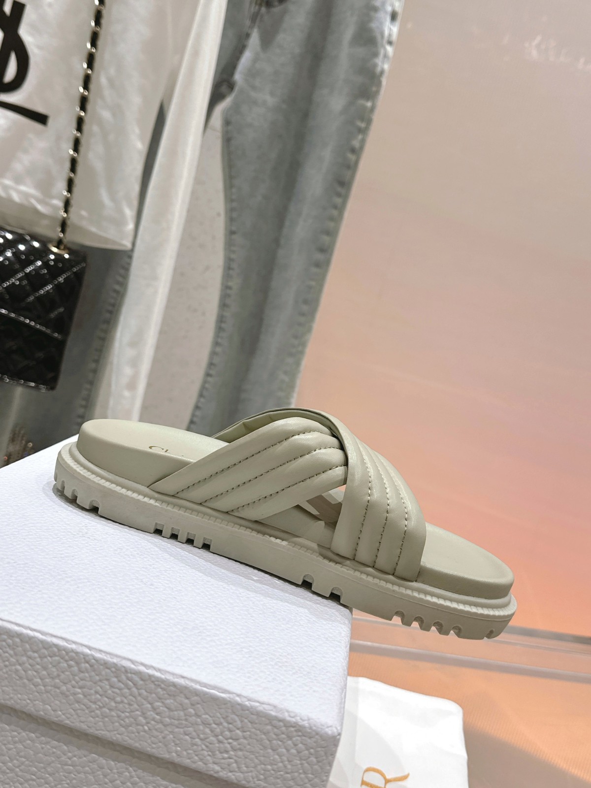 117 30123104 SIZE 35-41