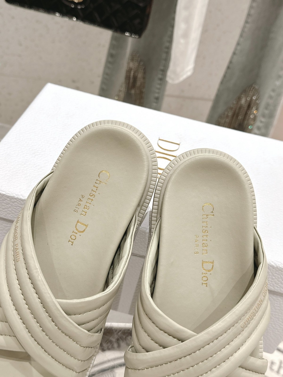 117 30123104 SIZE 35-41
