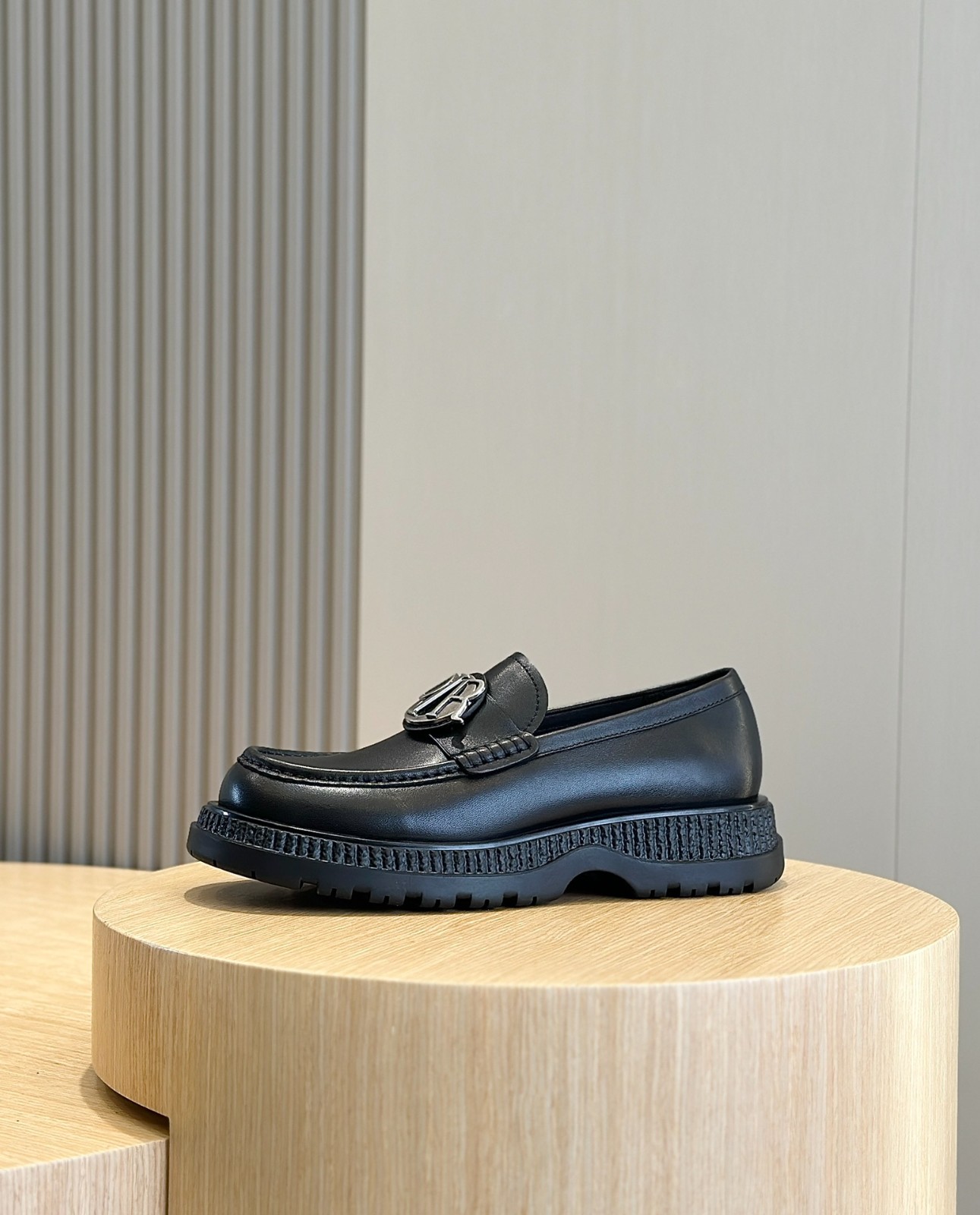 101 40123127 SIZE 38-45