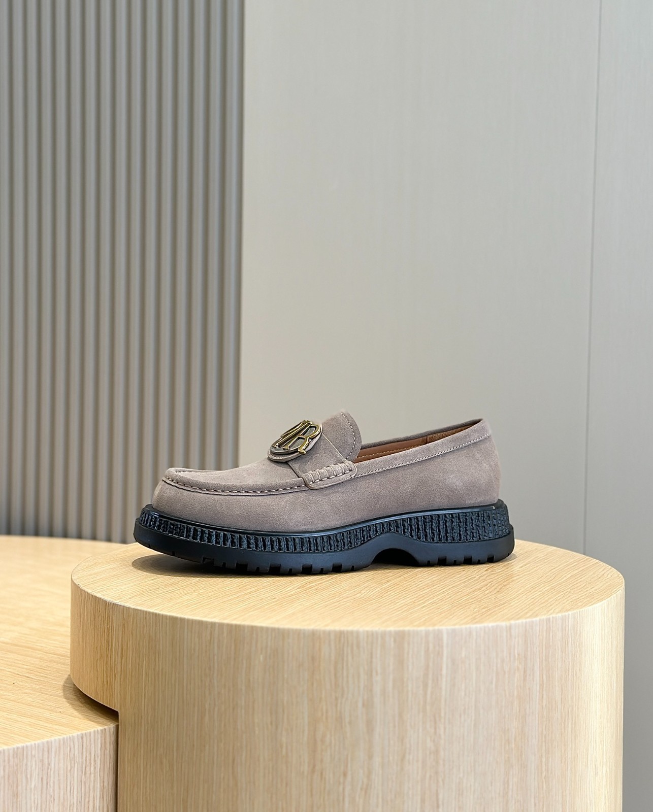 100 40123127 SIZE 38-45