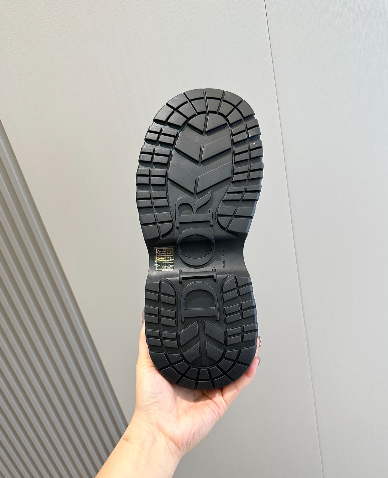 100 40123127 SIZE 38-45