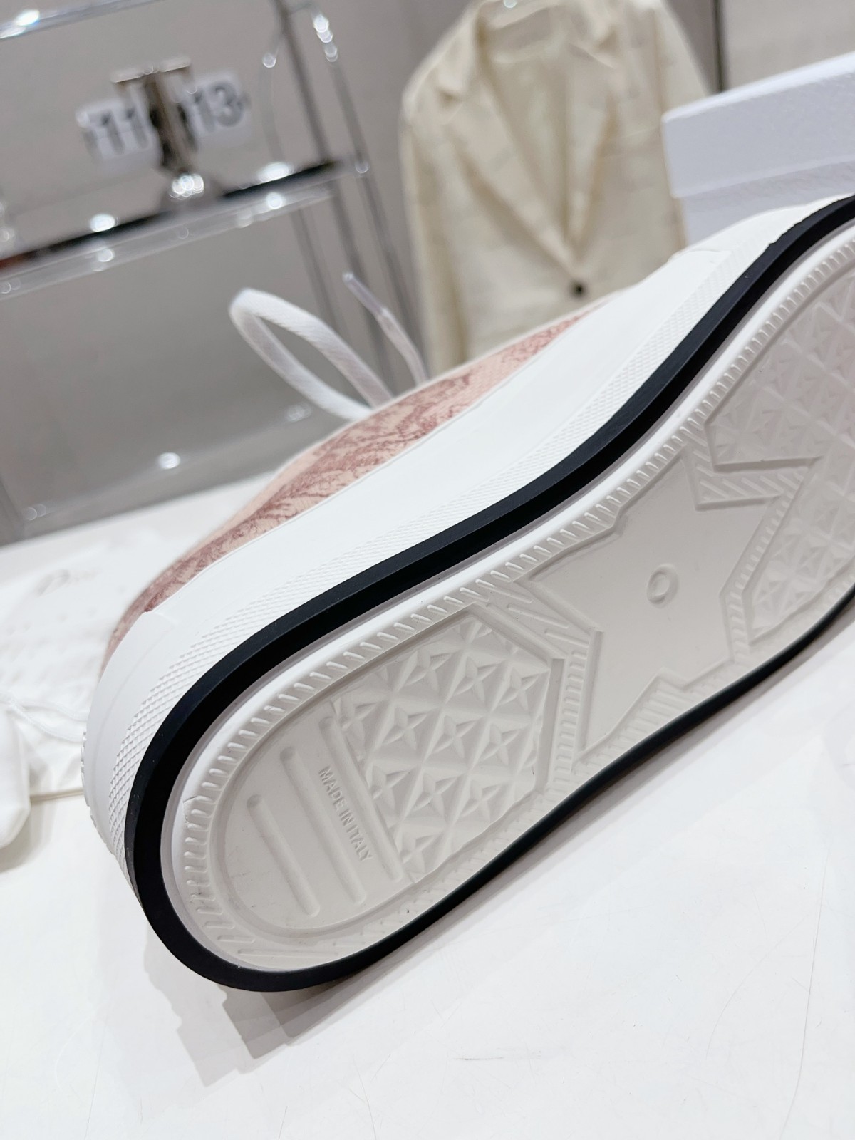 084 34123113 SIZE 35-40