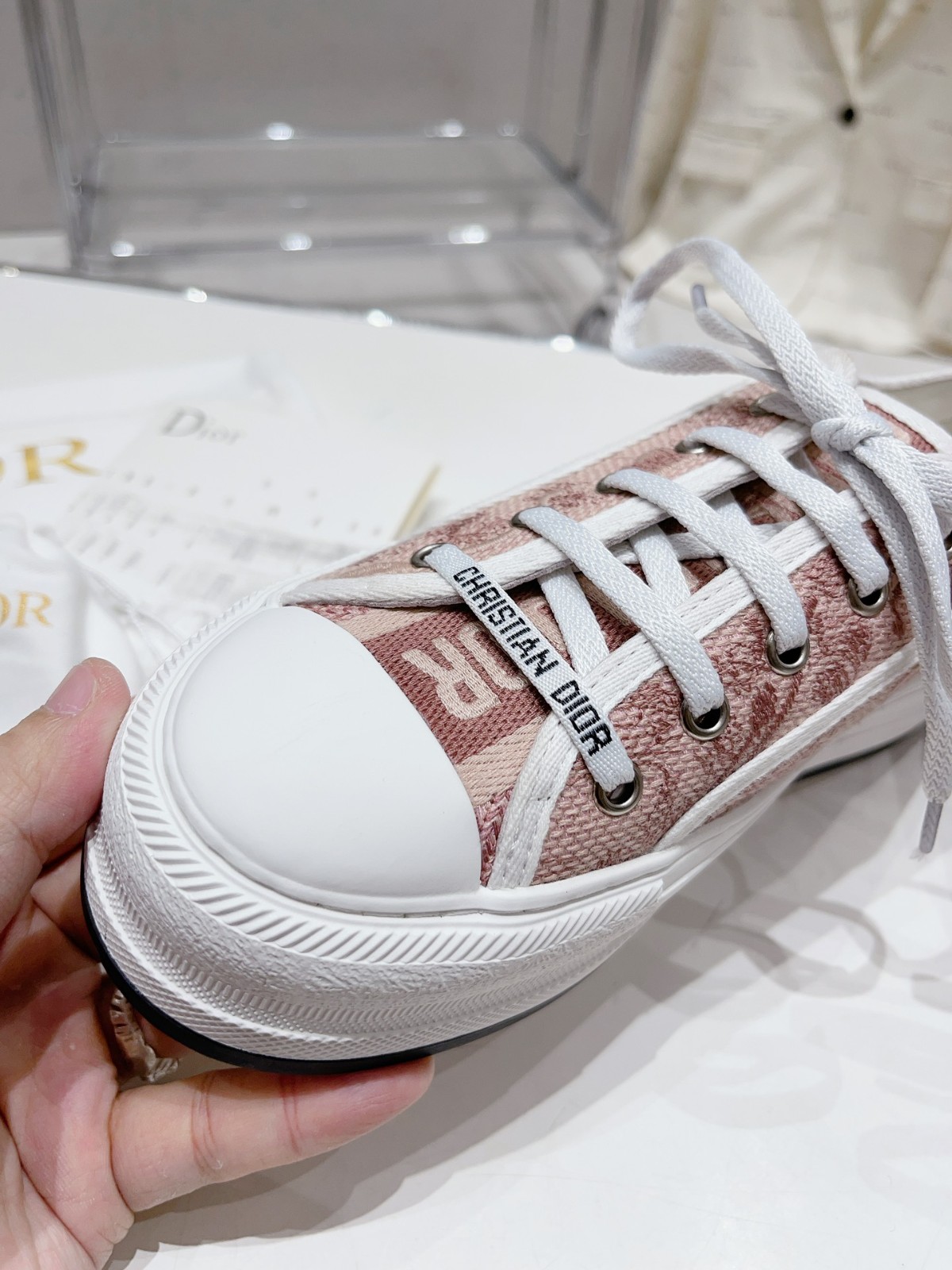 084 34123113 SIZE 35-40