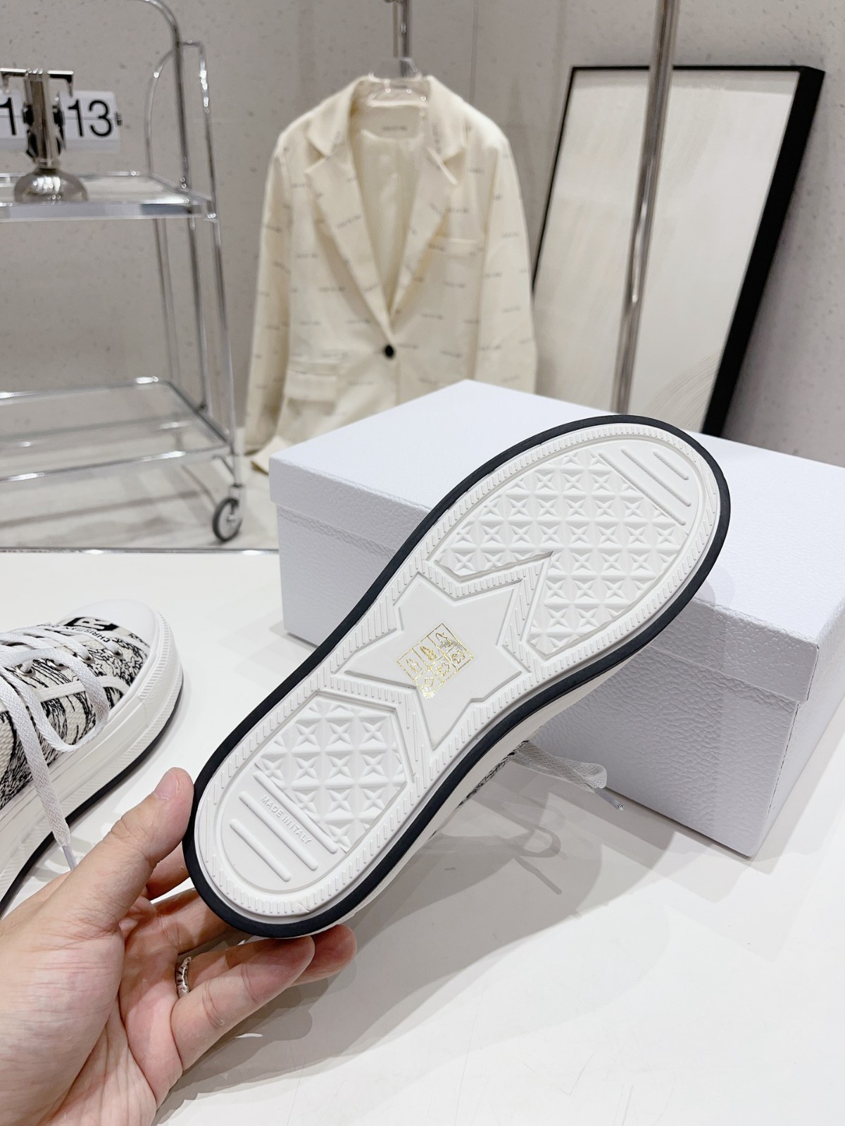 083 34123113 SIZE 35-40