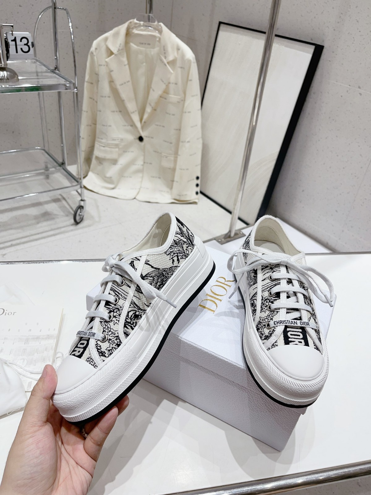 083 34123113 SIZE 35-40