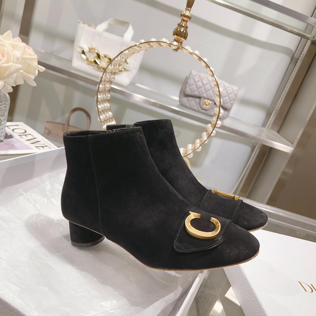 080 39123125 SIZE 35-40