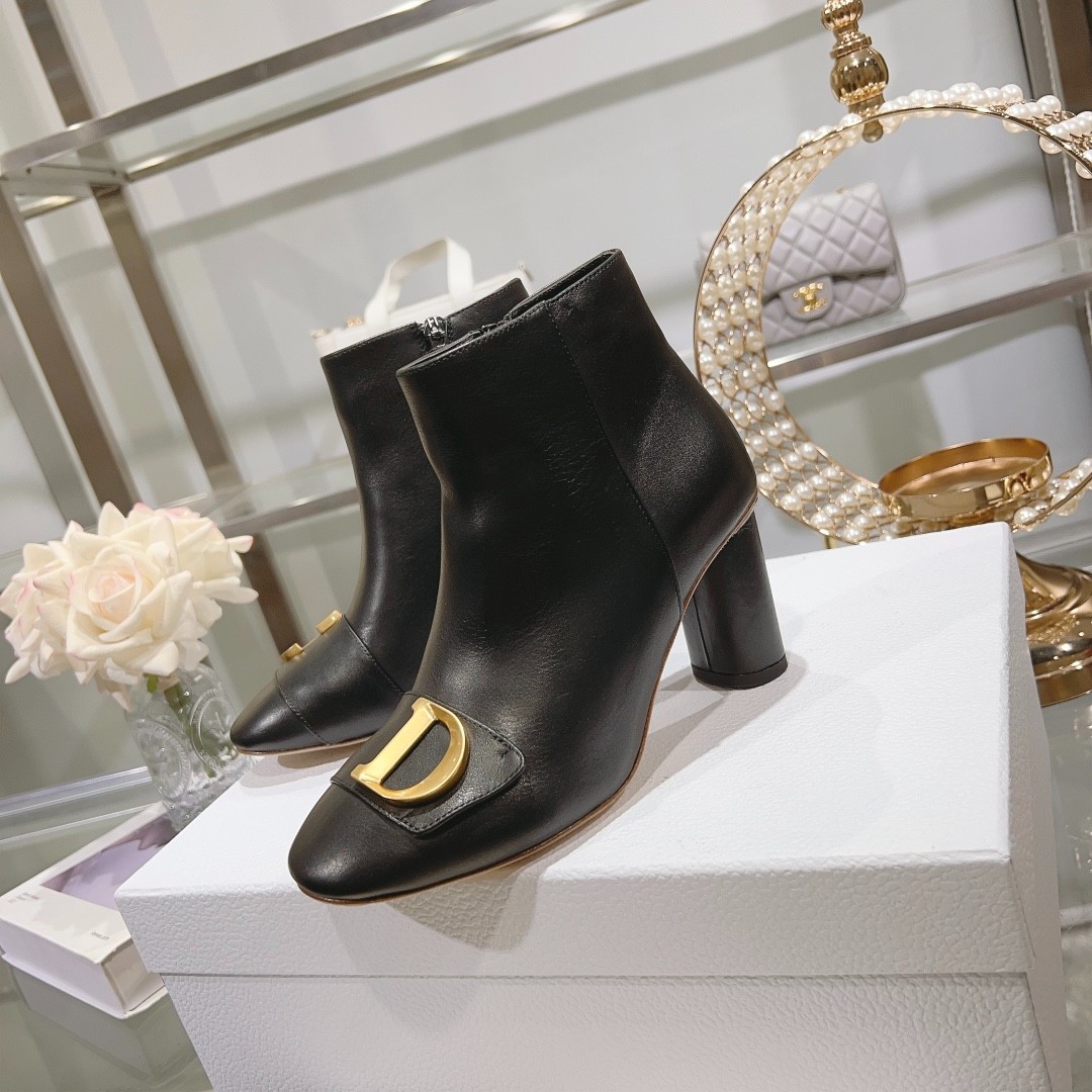 076 39123125 SIZE 35-40