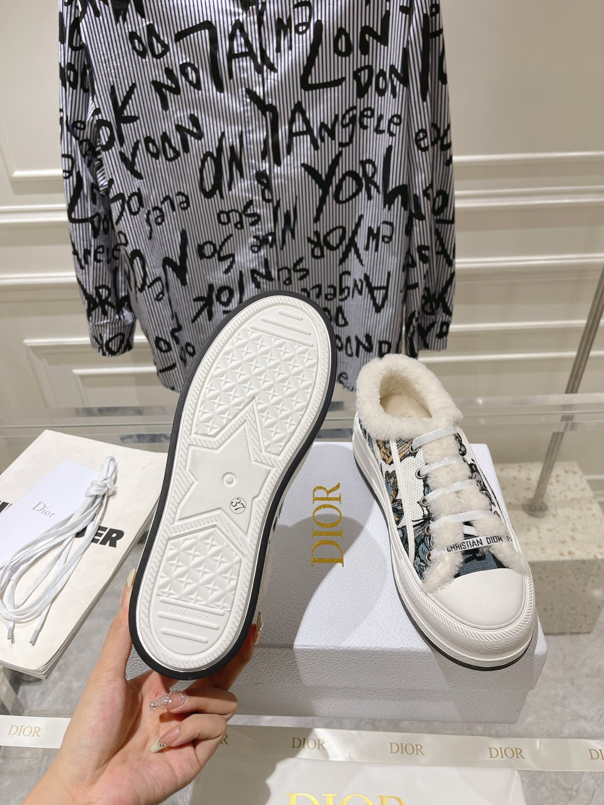 069 38123123 SIZE 35-40