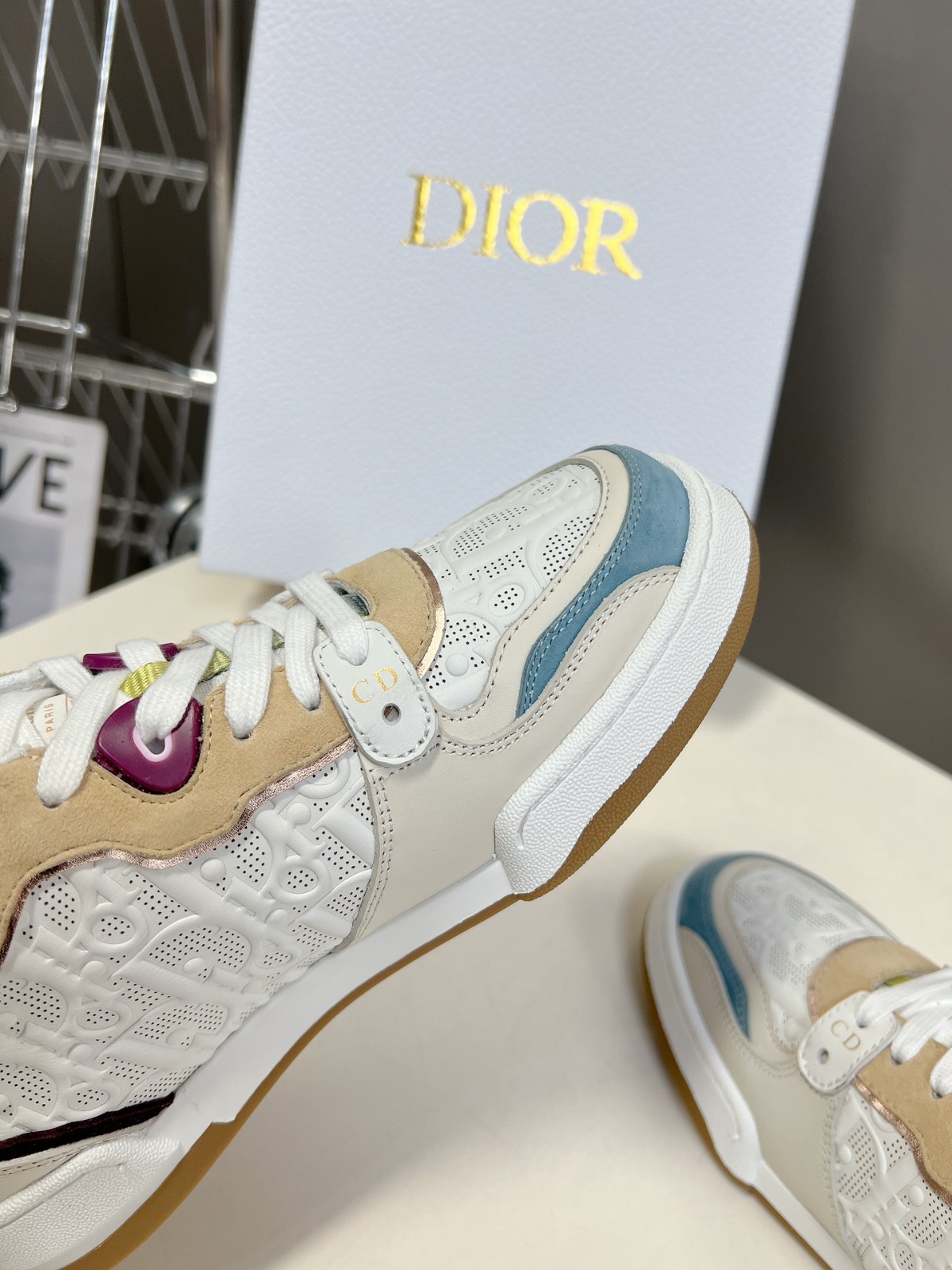 055 41123130  SIZE 35-44