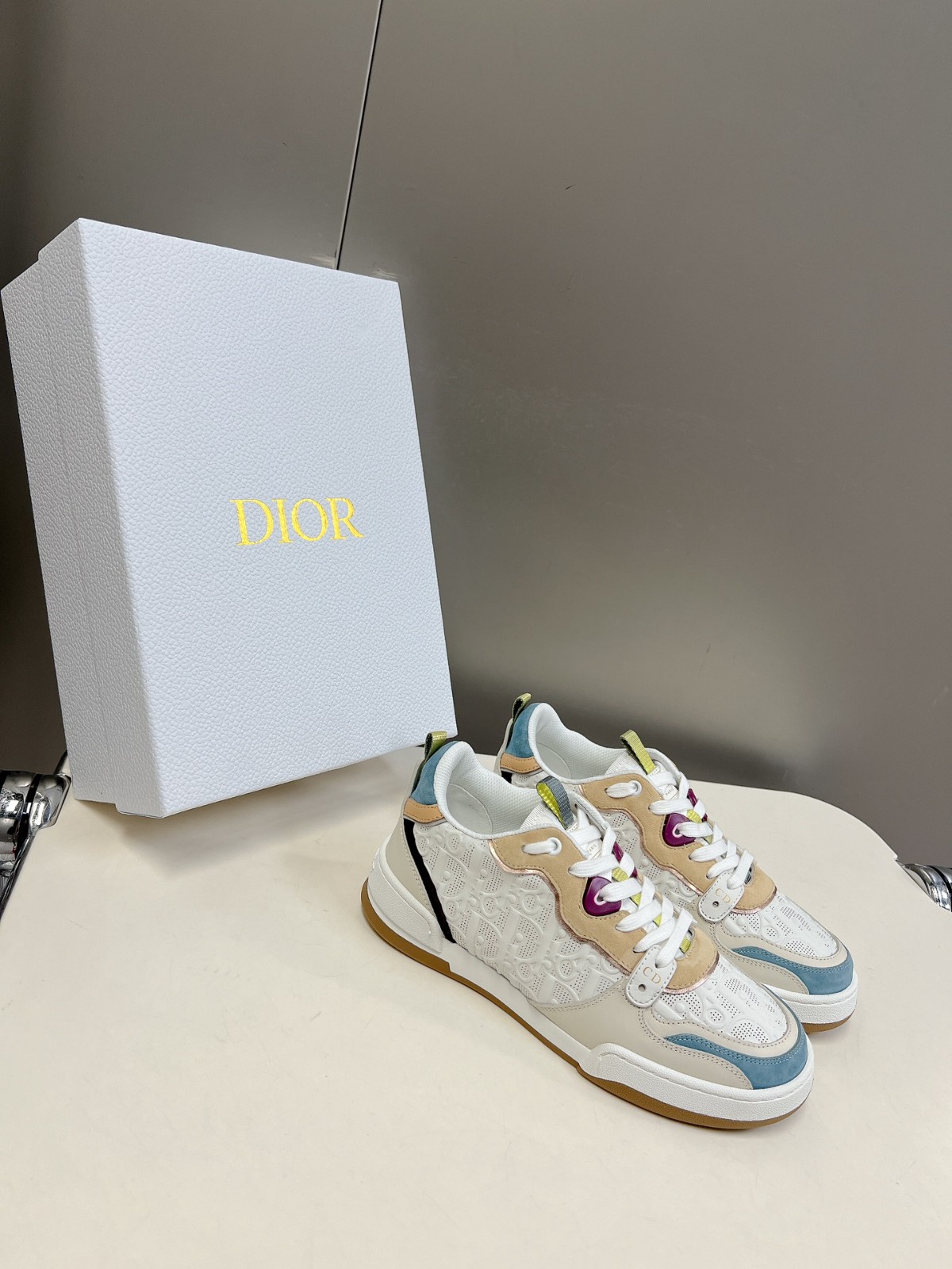 055 41123130  SIZE 35-44