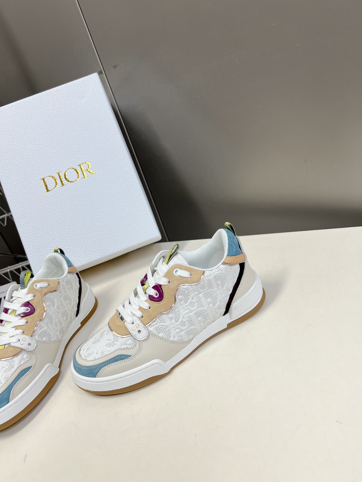 055 41123130  SIZE 35-44