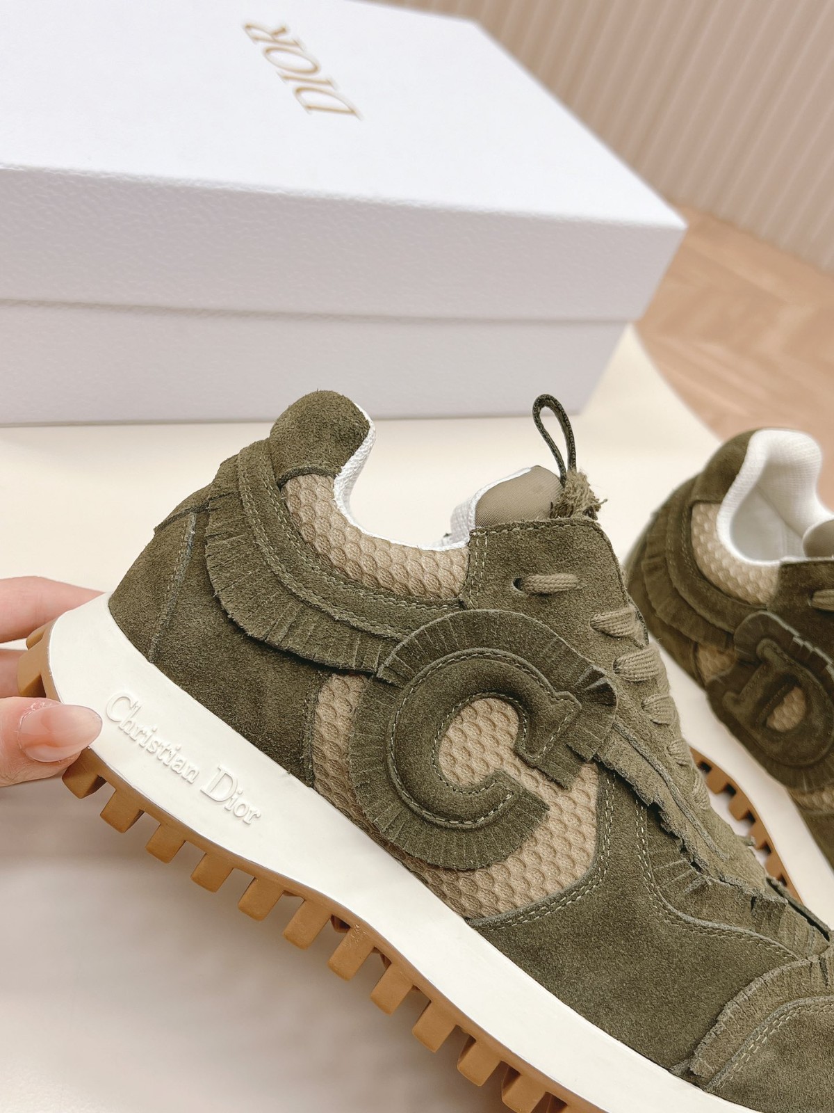 051 35123116  SIZE 35-40