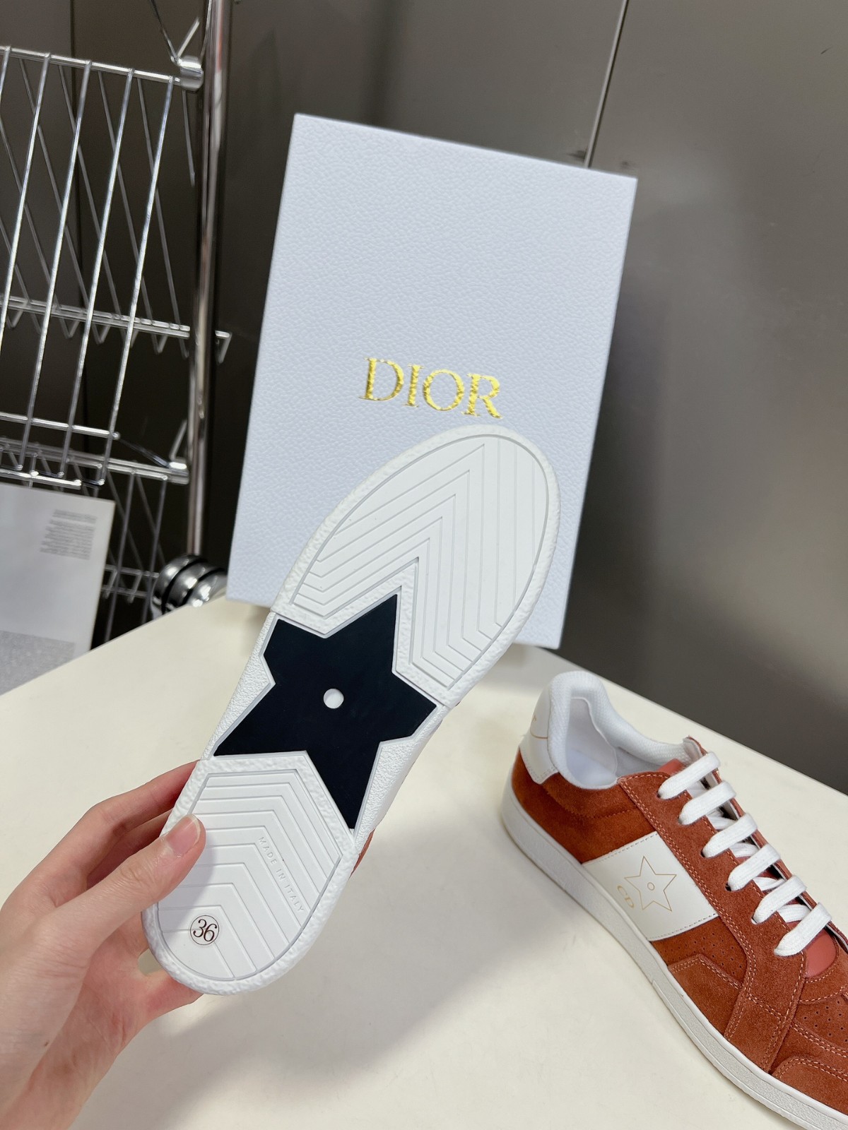 025 37123120 SIZE 35-41