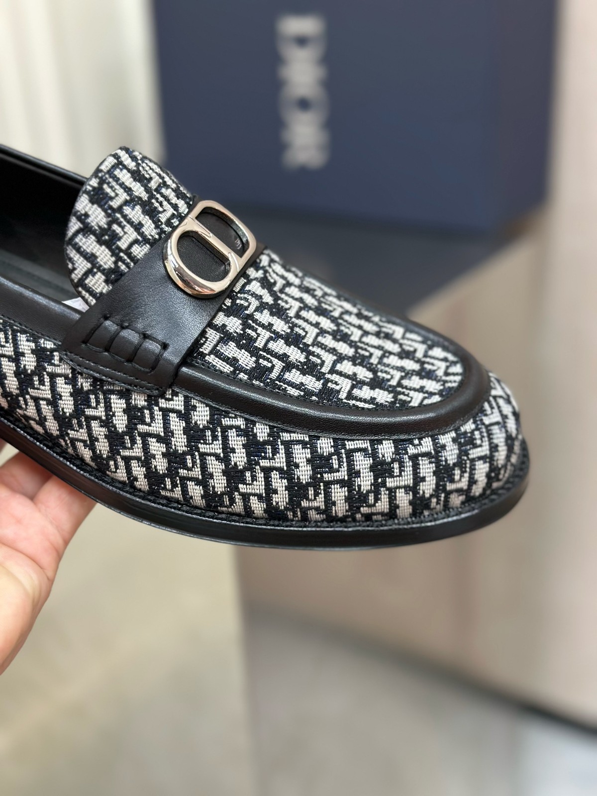 011 SIZE 38-45