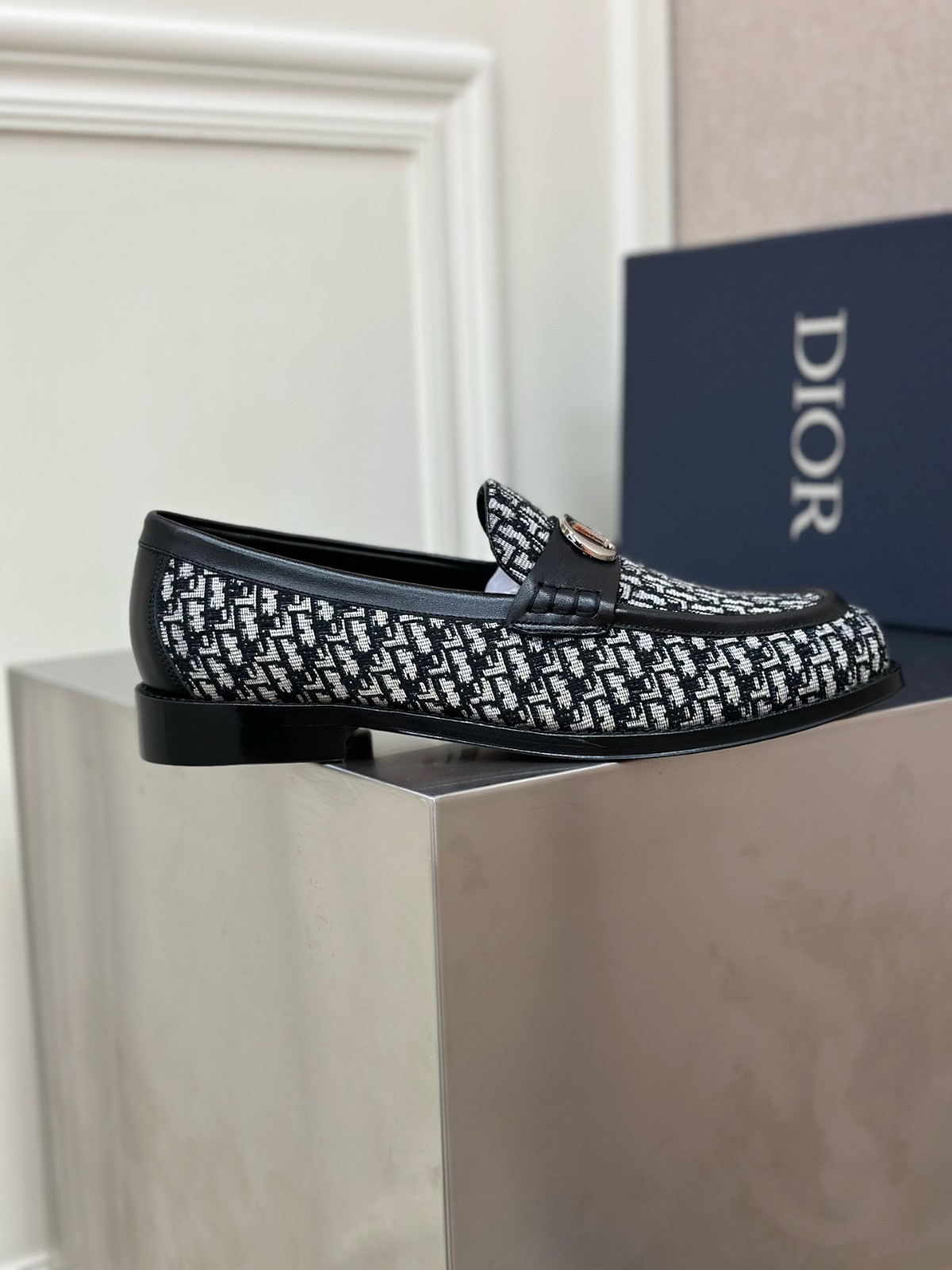 011 SIZE 38-45