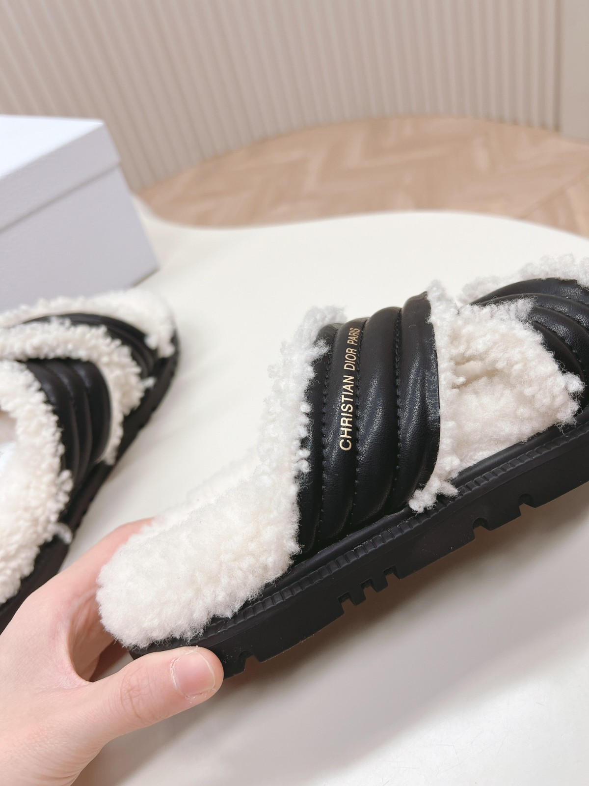 010 33123111 SIZE 35-41